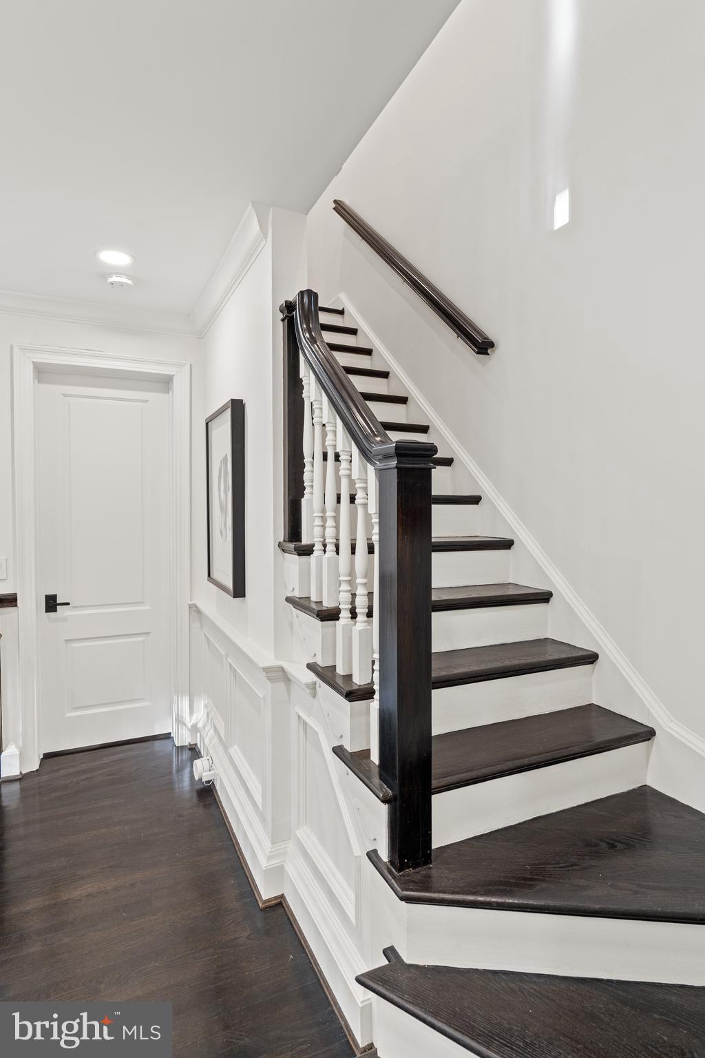 RIVE GAUCHE ESTATES - Residential