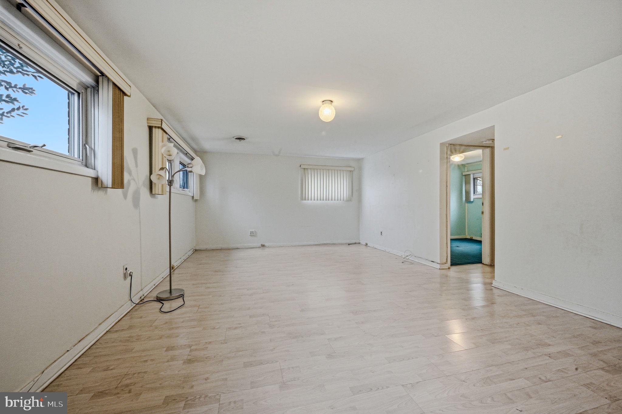 ASHBOURNE HILLS - Residential