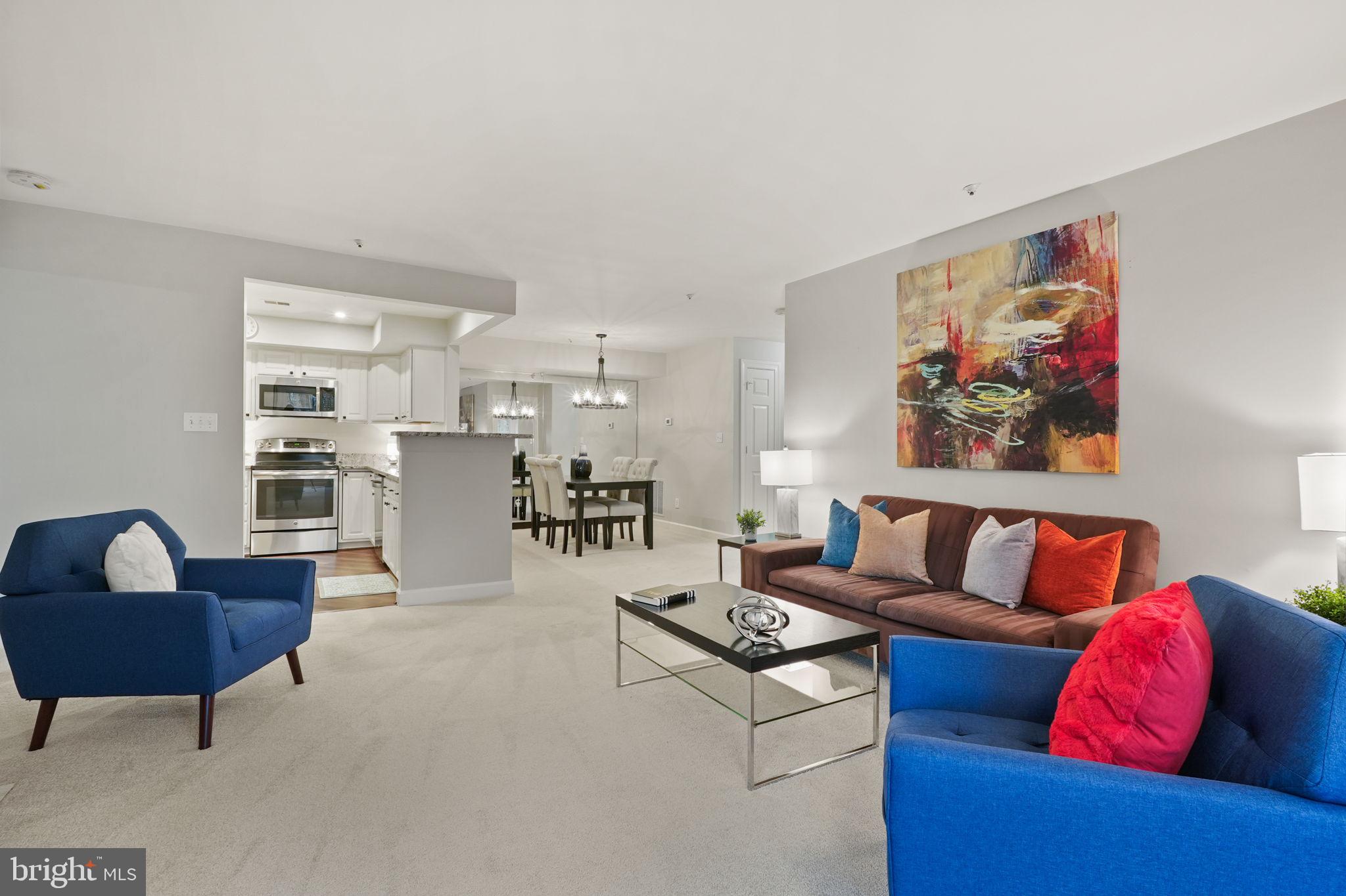 FAIRFIELD HOUSE - Residential