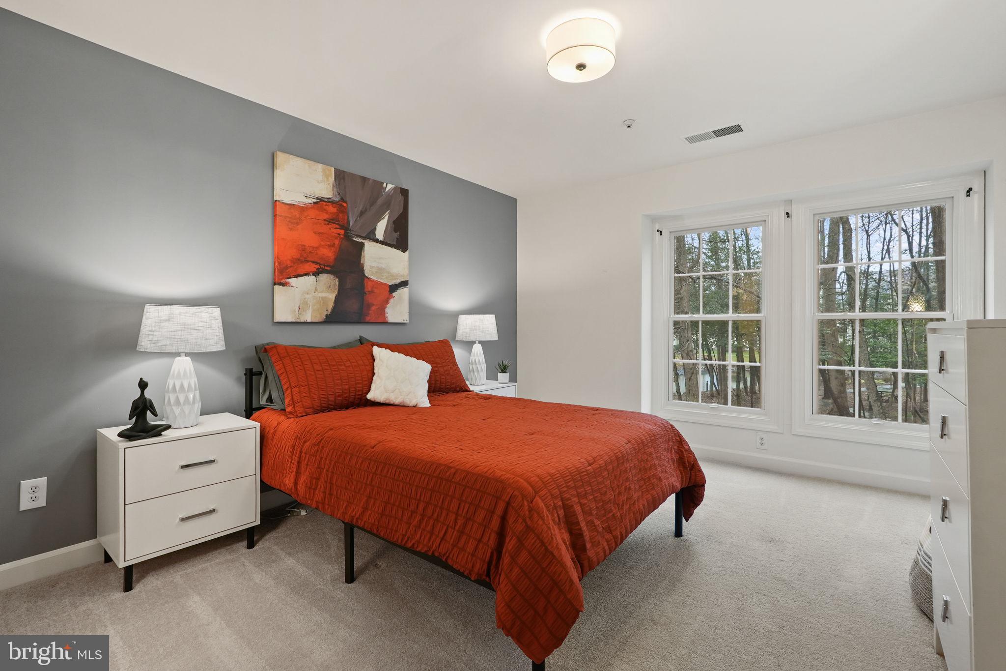 FAIRFIELD HOUSE - Residential