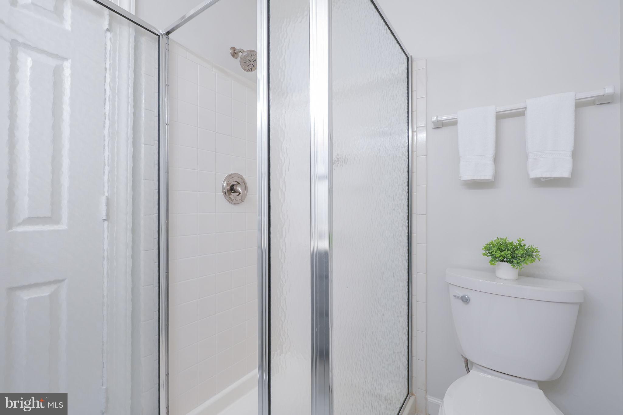 FAIRFIELD HOUSE - Residential