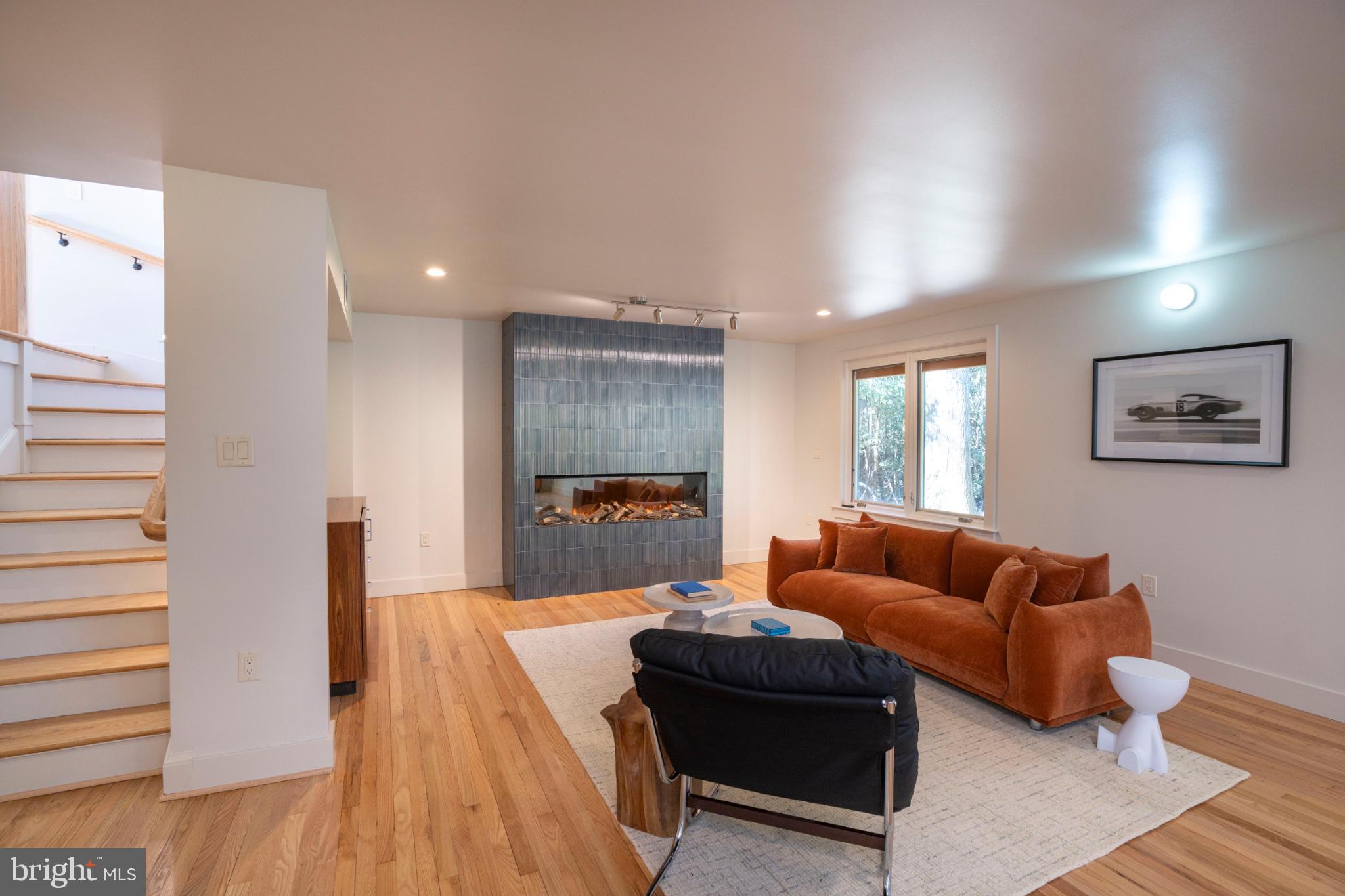 COLLEGE HEIGHTS - Residential