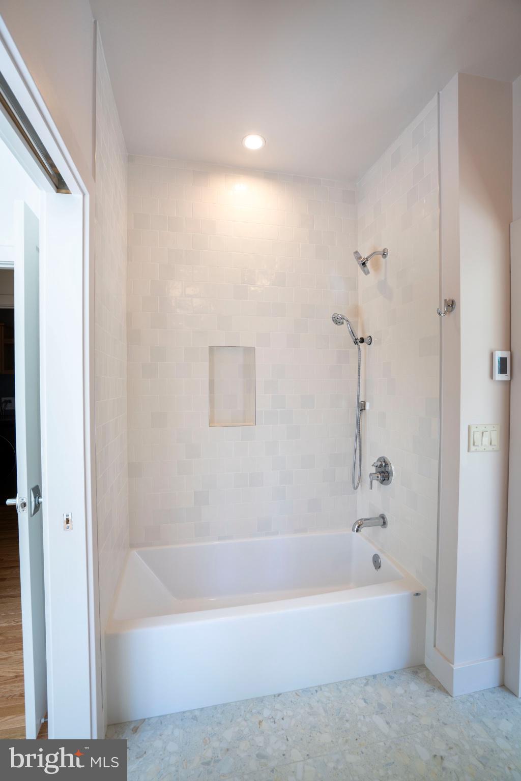 COLLEGE HEIGHTS - Residential