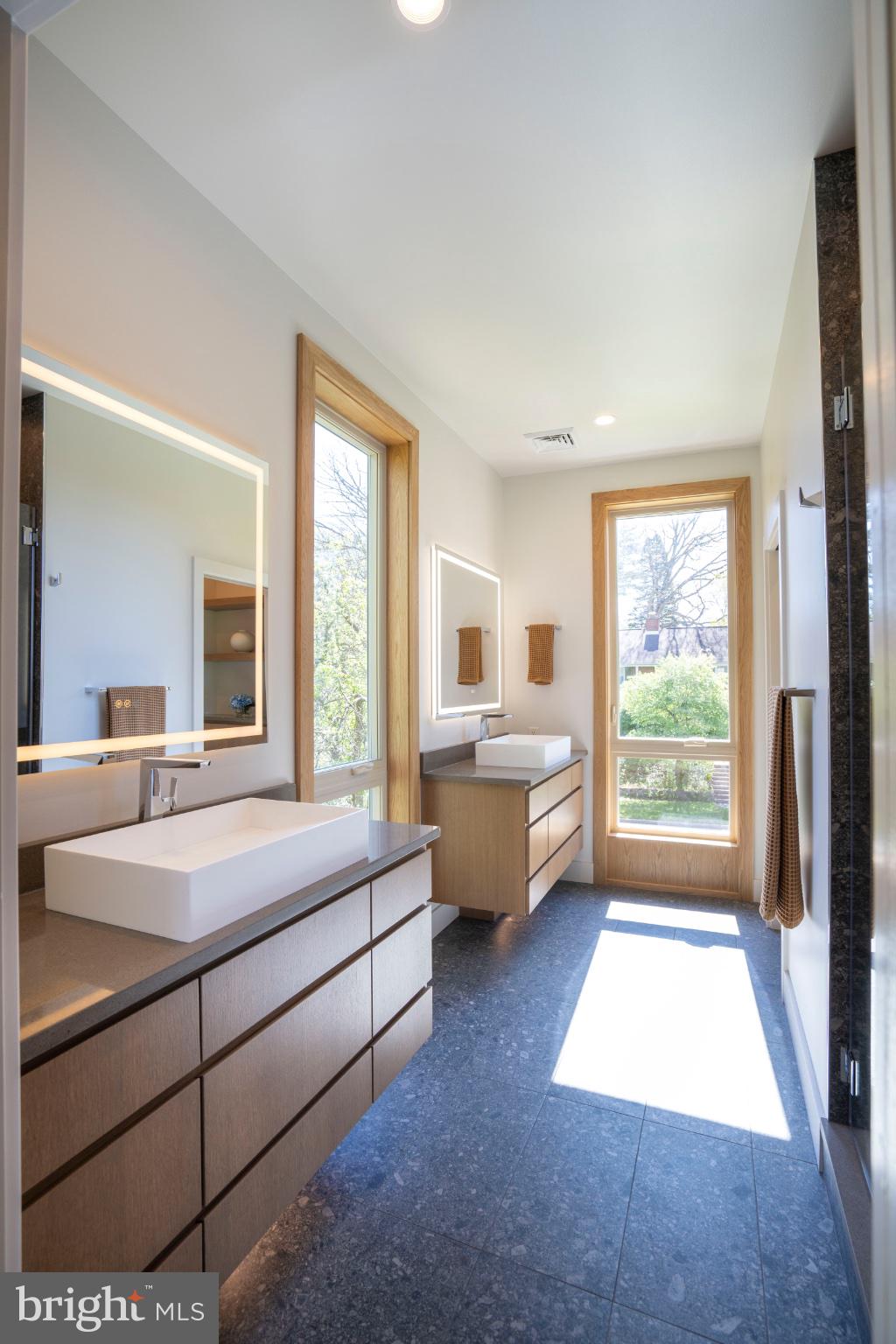 COLLEGE HEIGHTS - Residential