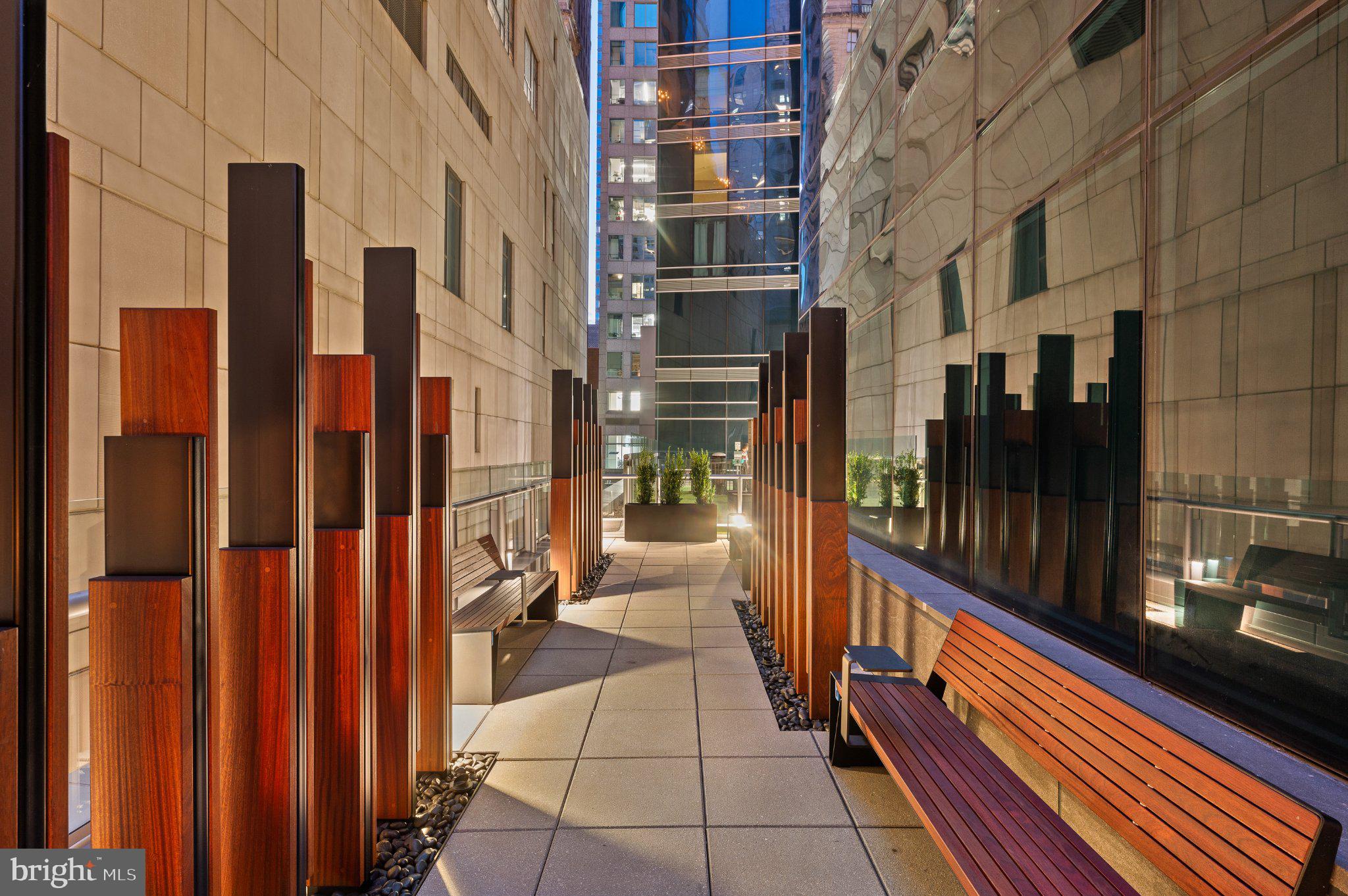 RITTENHOUSE SQUARE - Residential