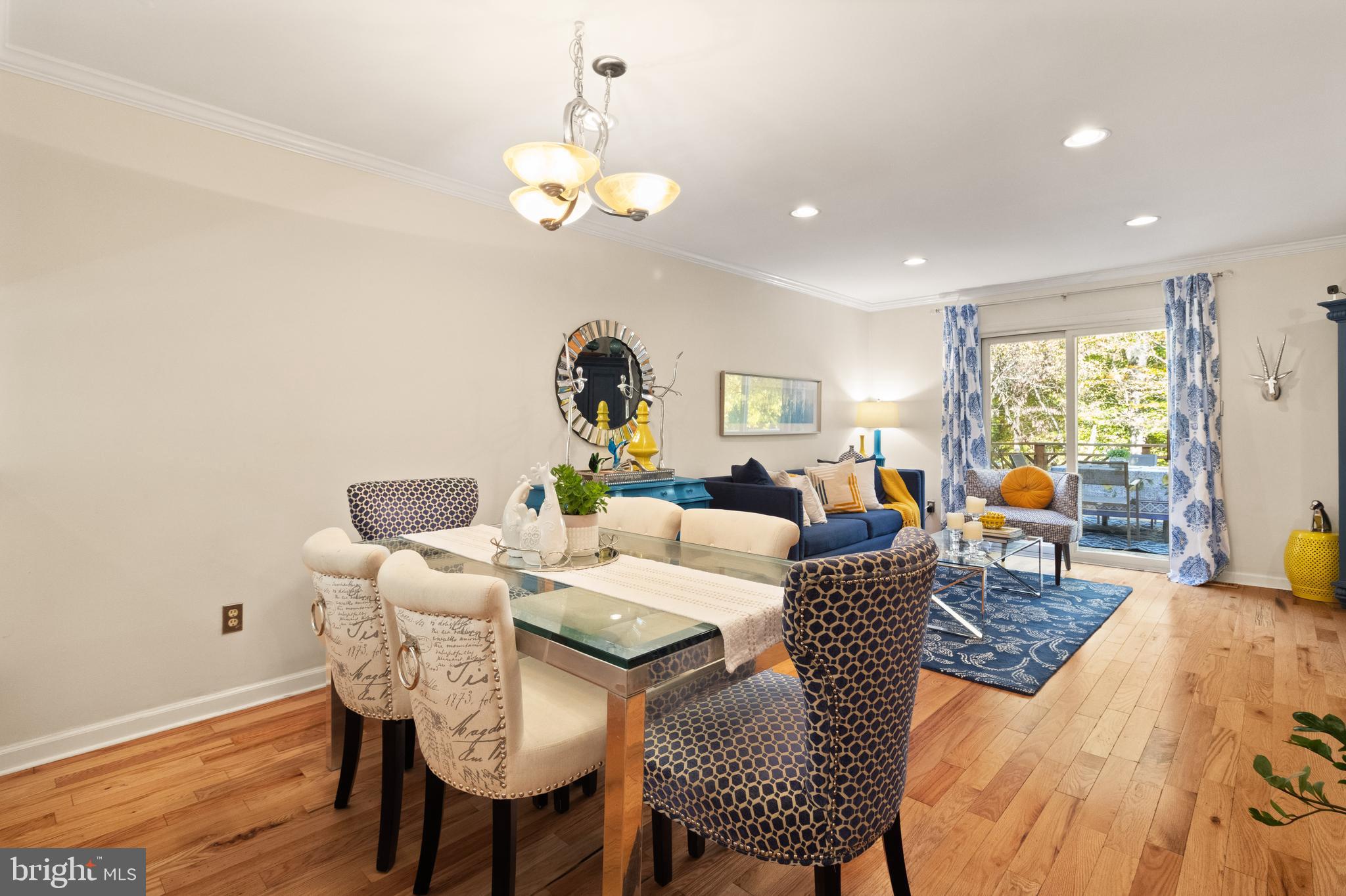 SPRINGFIELD OAKS - Residential
