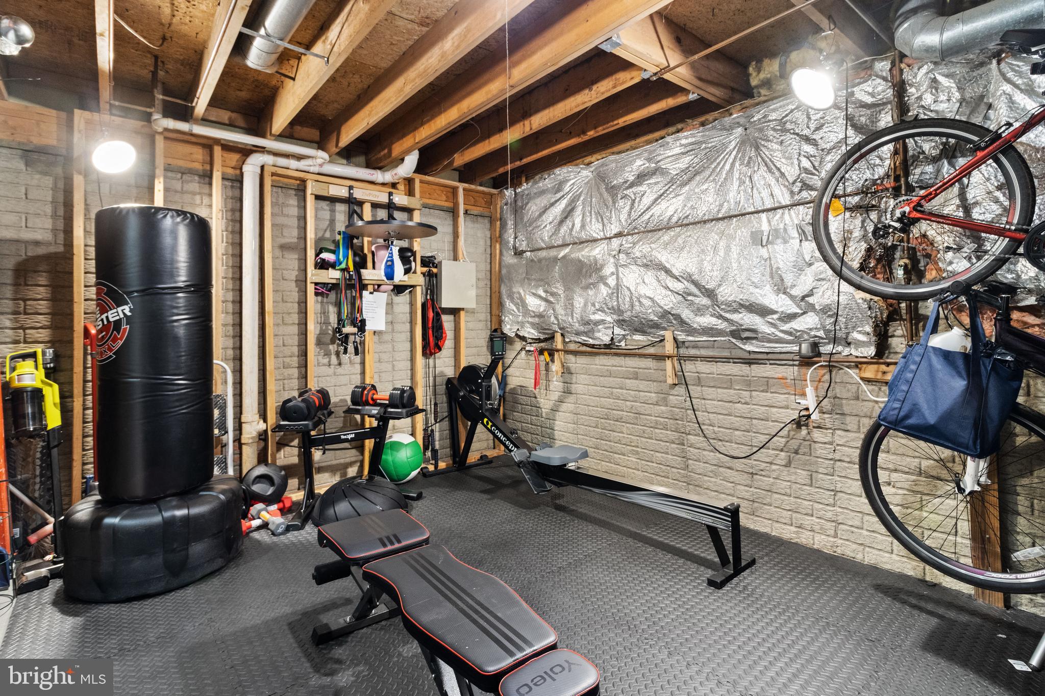 SPRINGFIELD OAKS - Residential