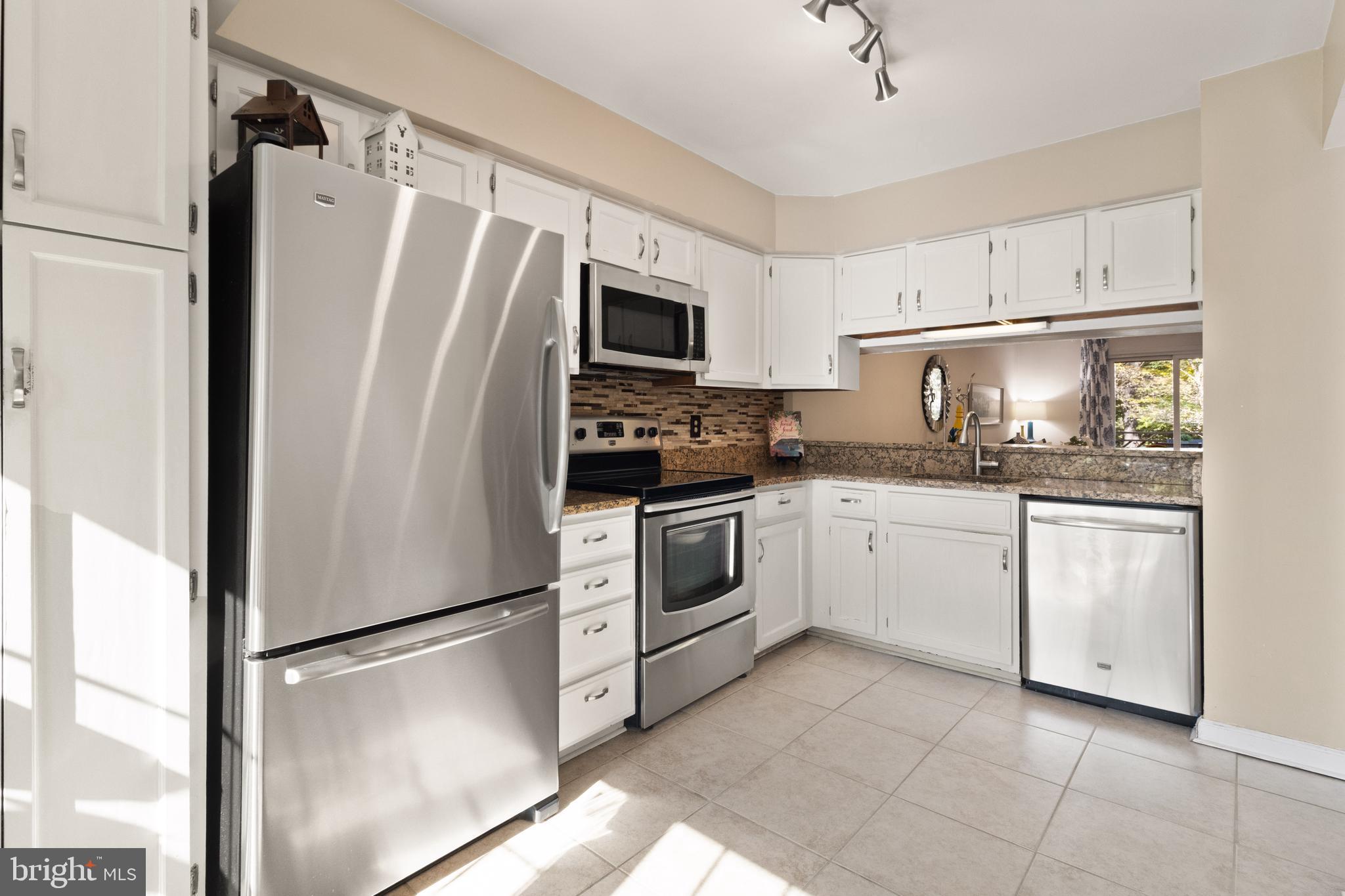 SPRINGFIELD OAKS - Residential