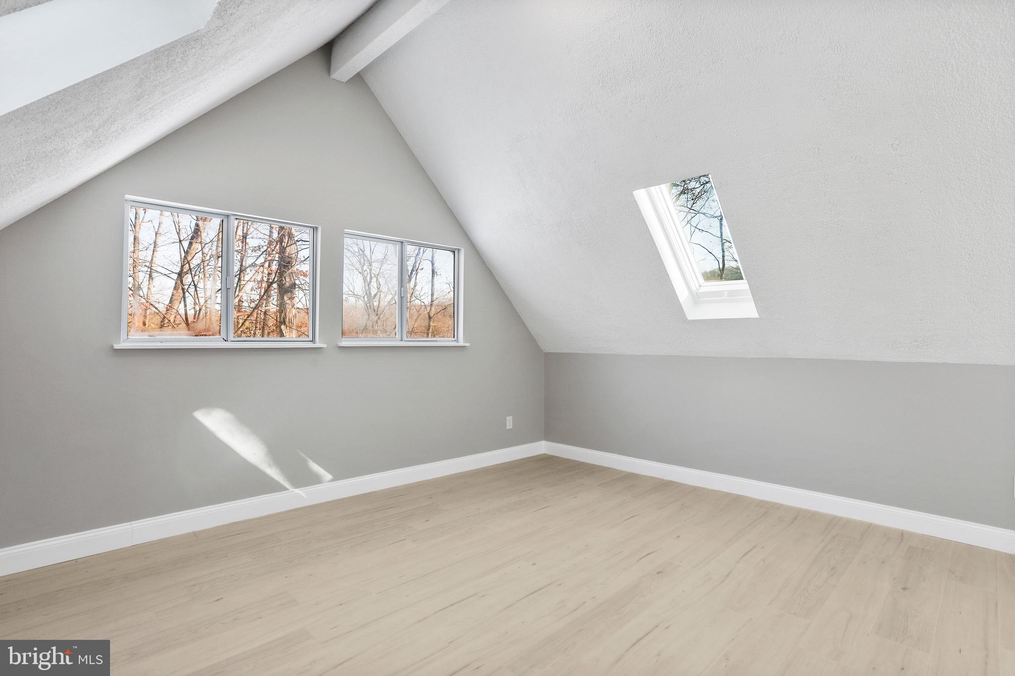 GLENWOOD FOREST WEST - Residential