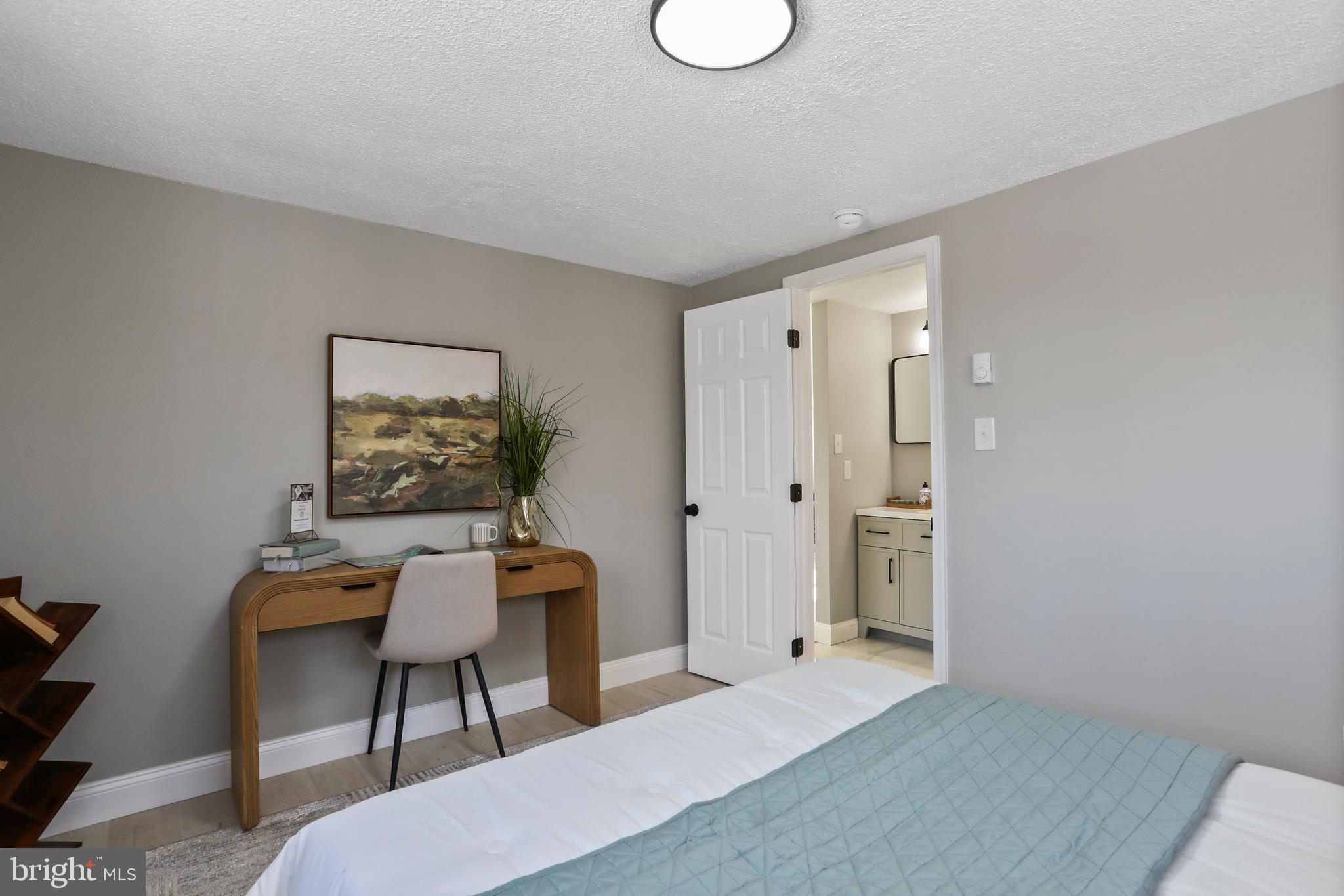 GLENWOOD FOREST WEST - Residential