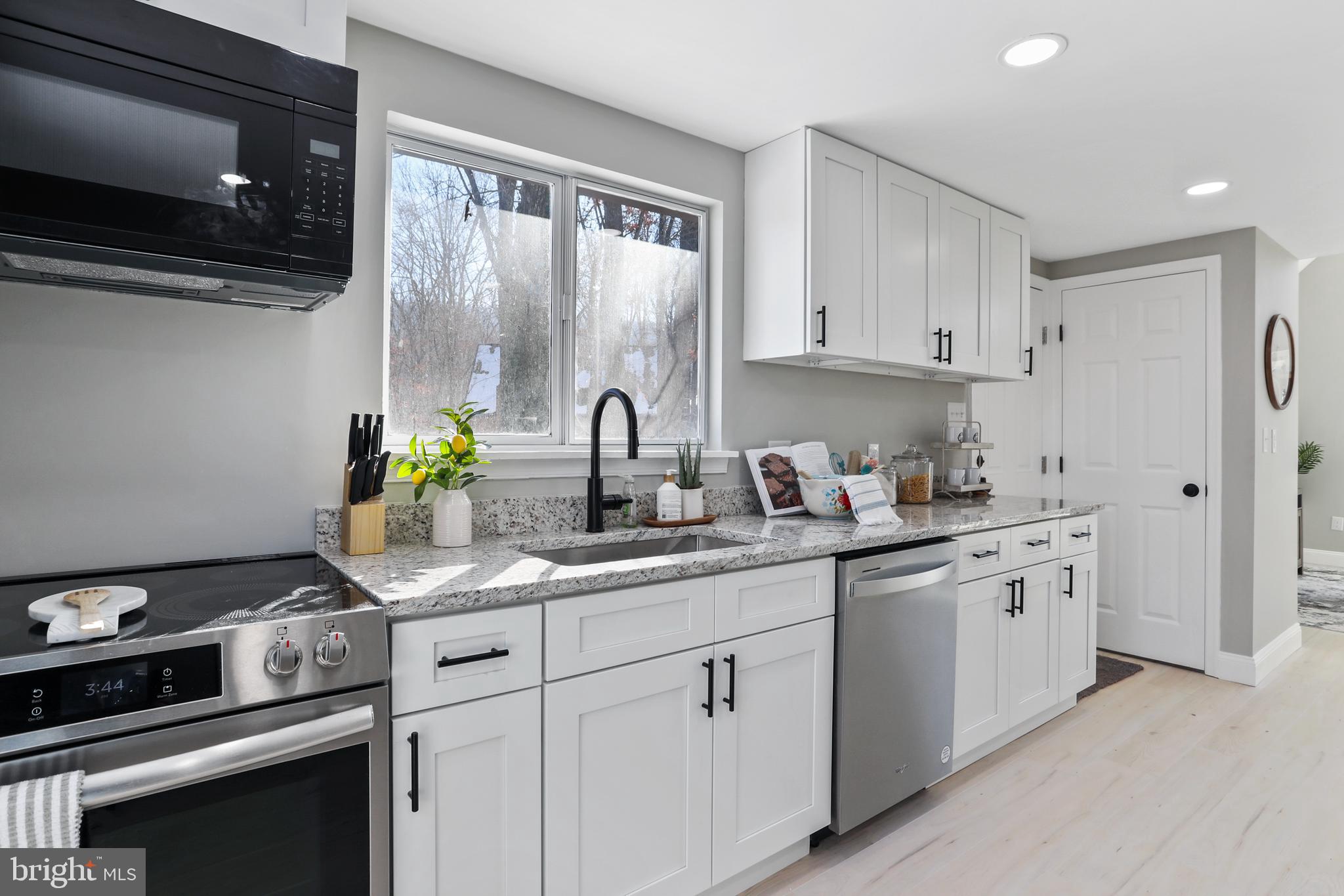 GLENWOOD FOREST WEST - Residential