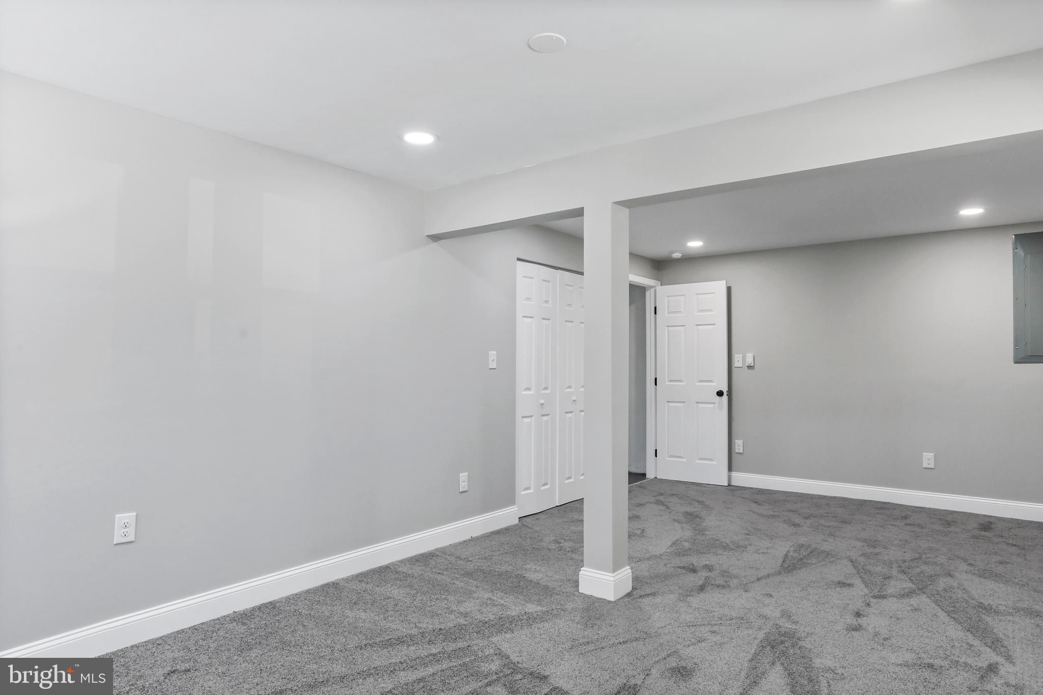 GLENWOOD FOREST WEST - Residential