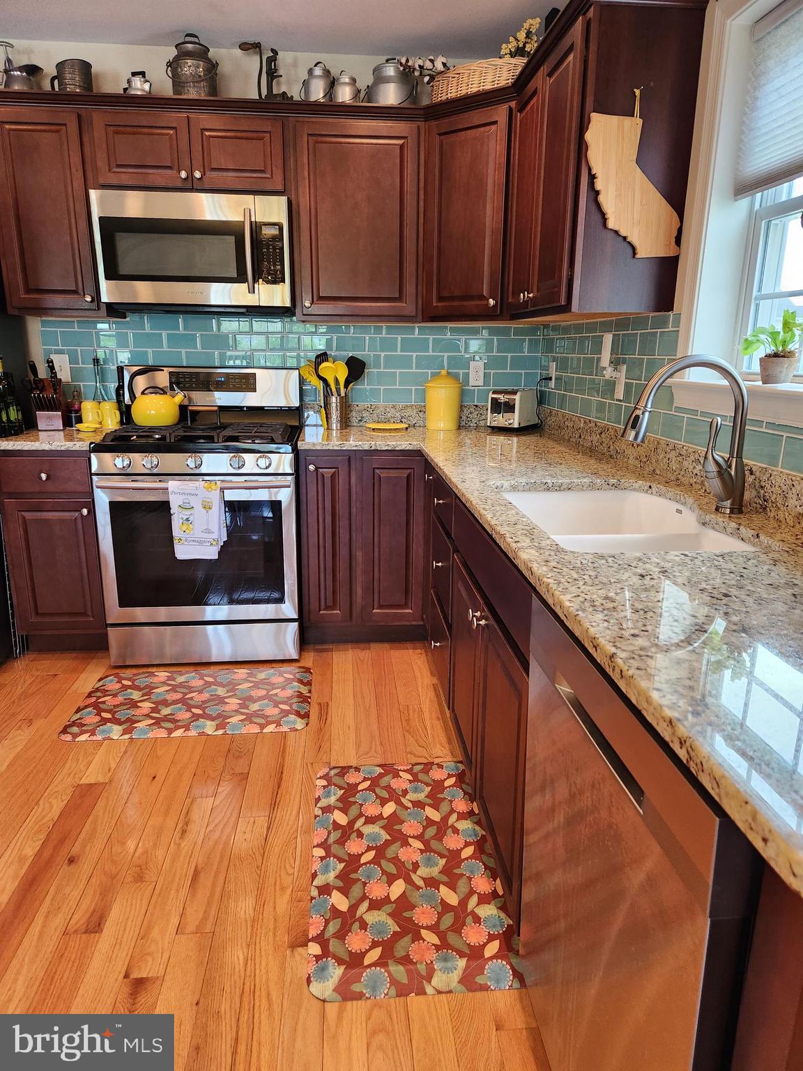 AUSTIN ACRES - Residential