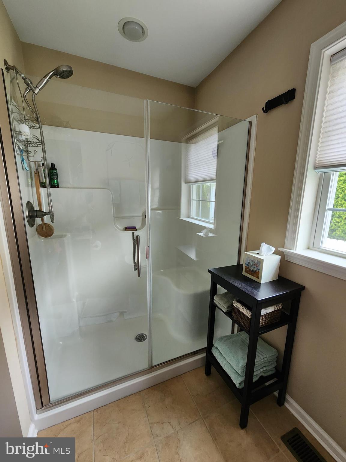 AUSTIN ACRES - Residential