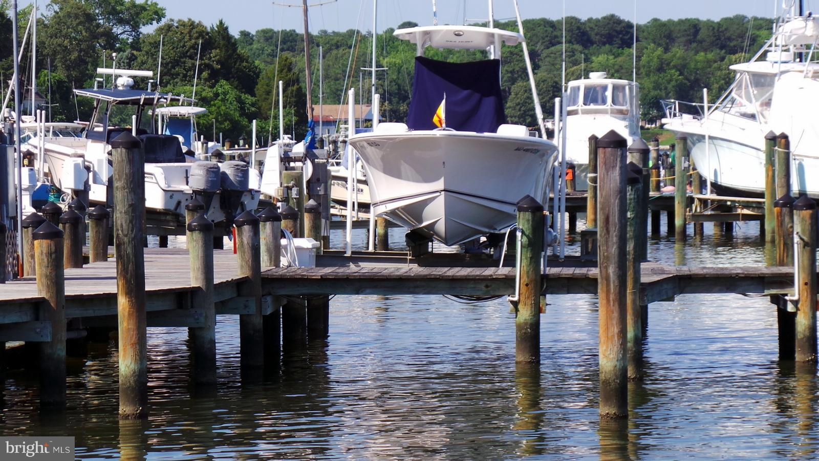 MILL CREEK CONDOMINIUMS - Residential