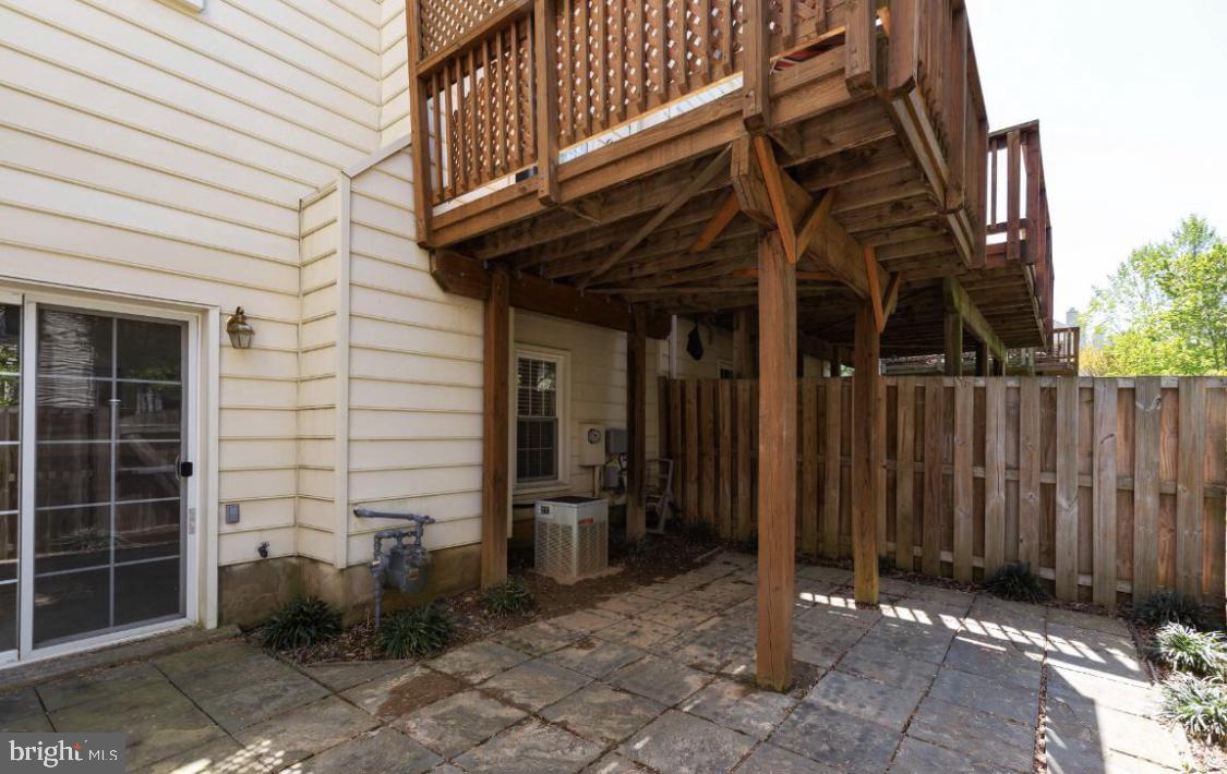 HAHN PROPERTY - Residential Lease