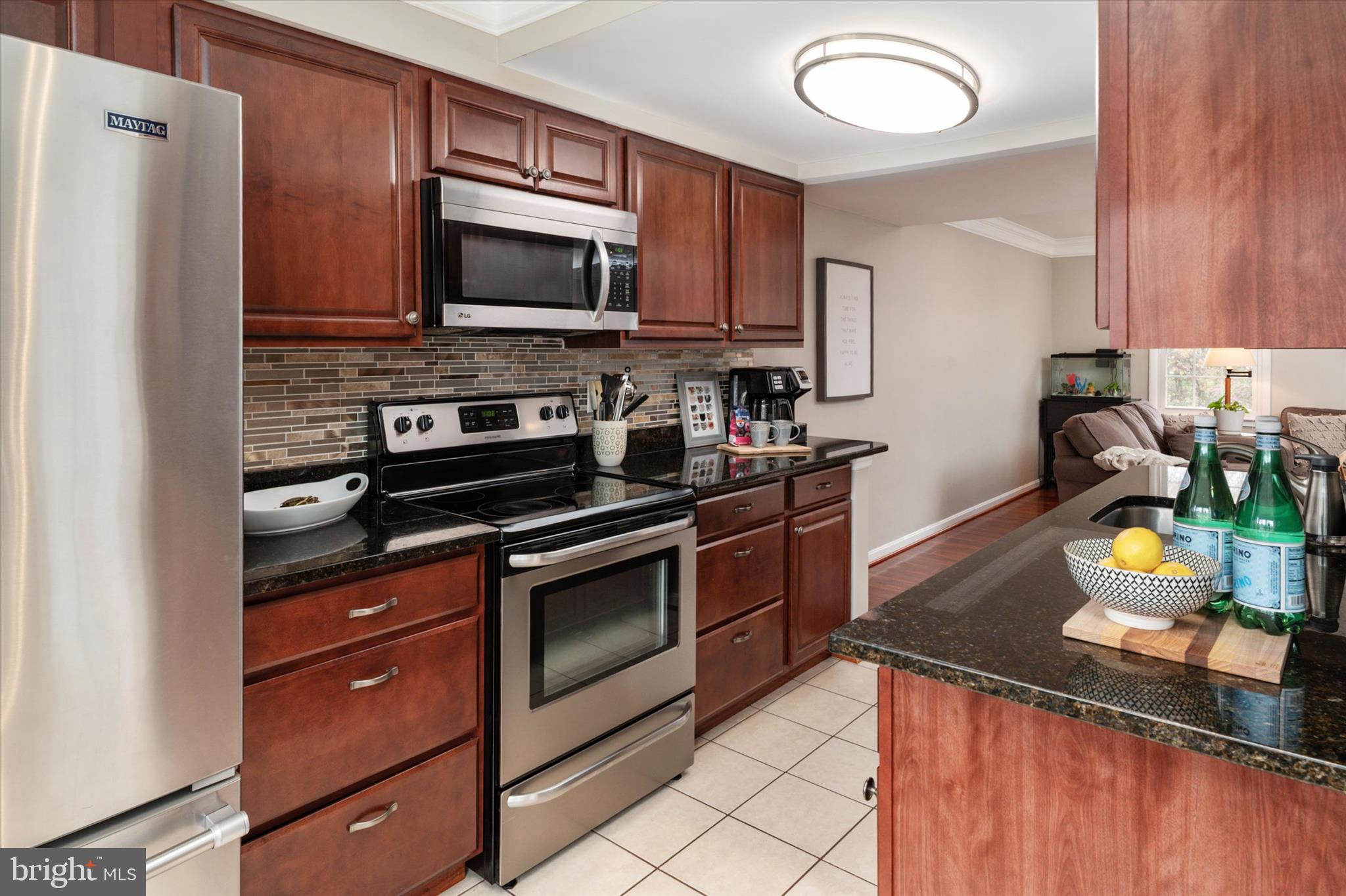 CROFTON SQUARE - Residential