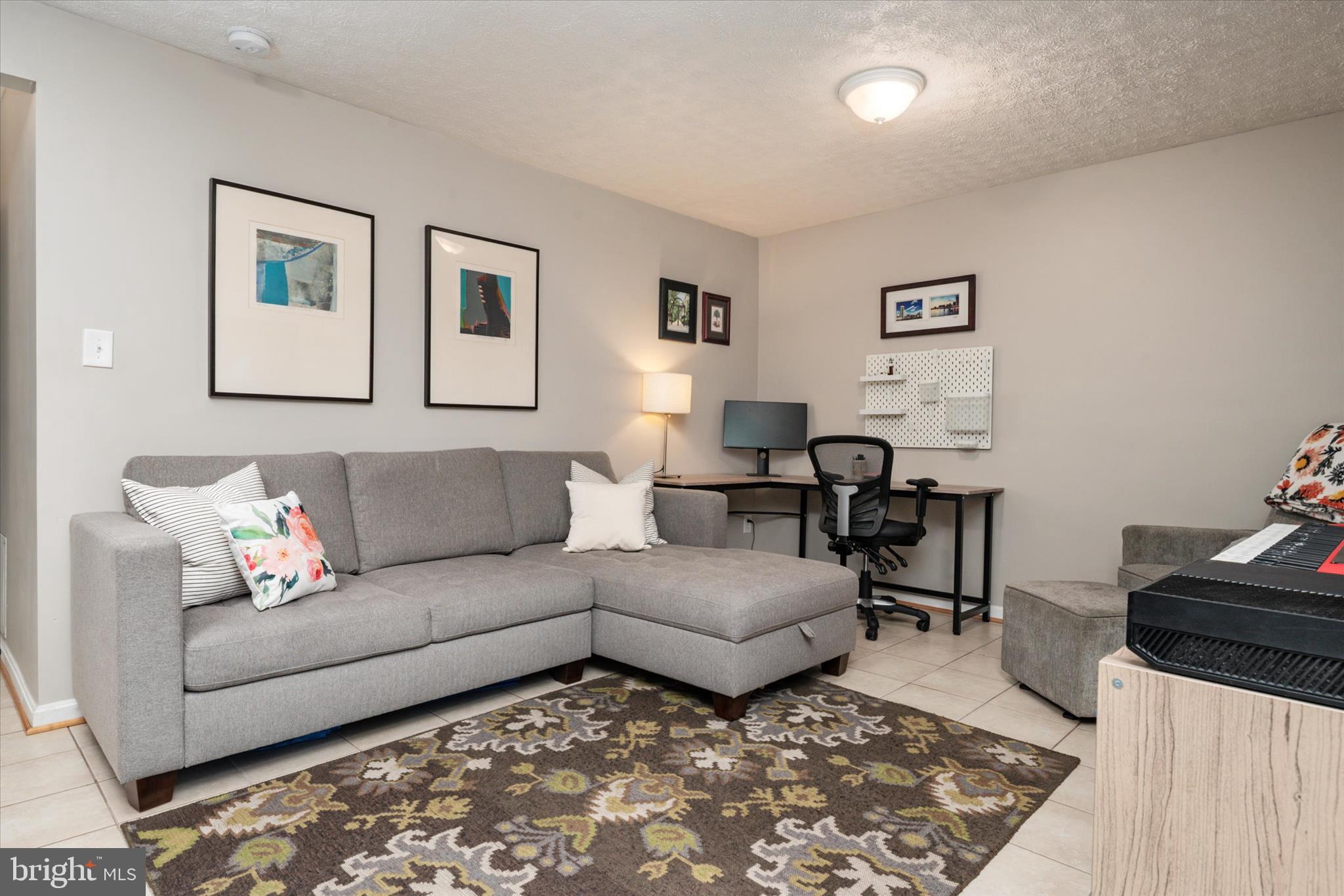 CROFTON SQUARE - Residential