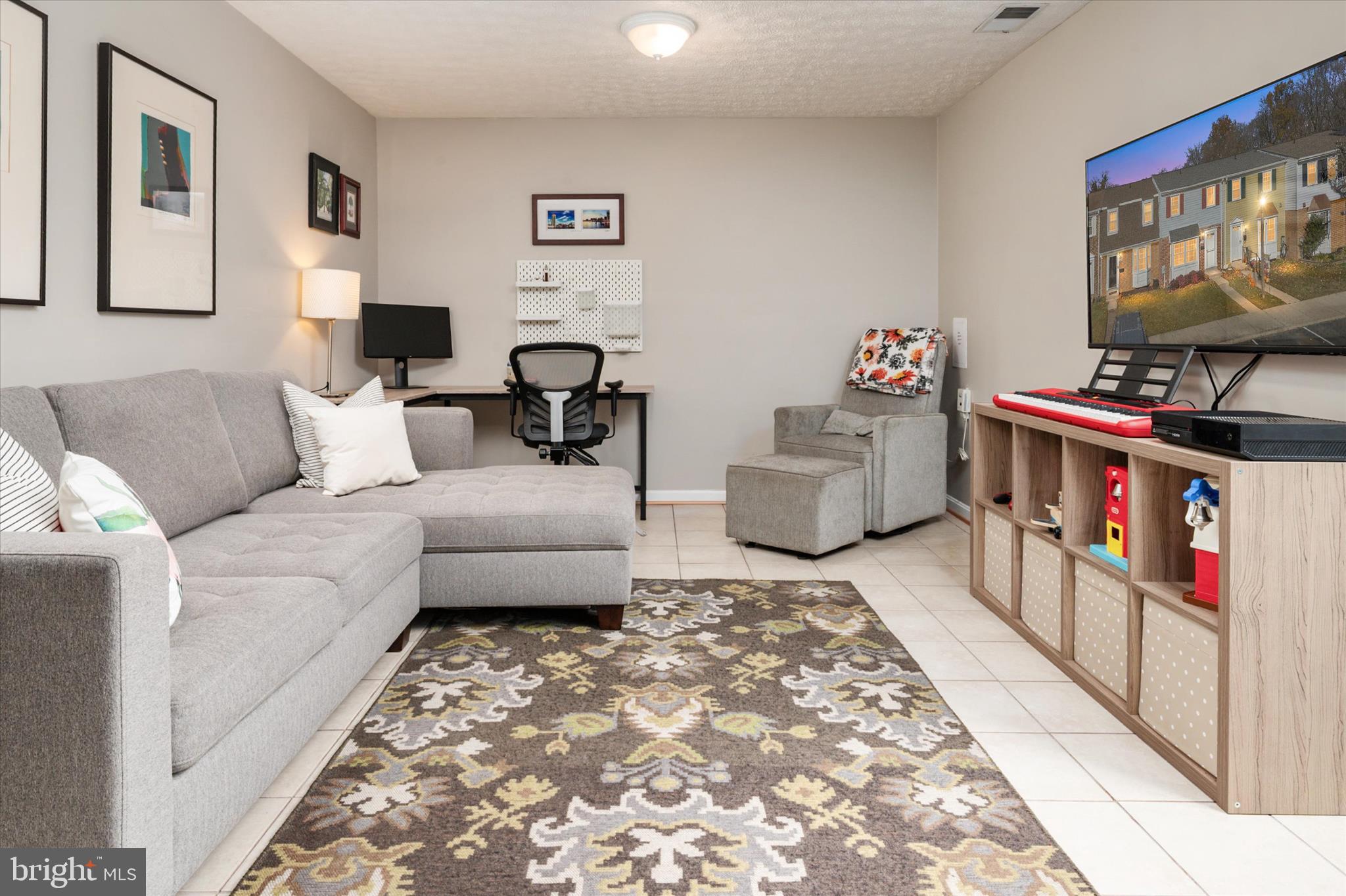 CROFTON SQUARE - Residential