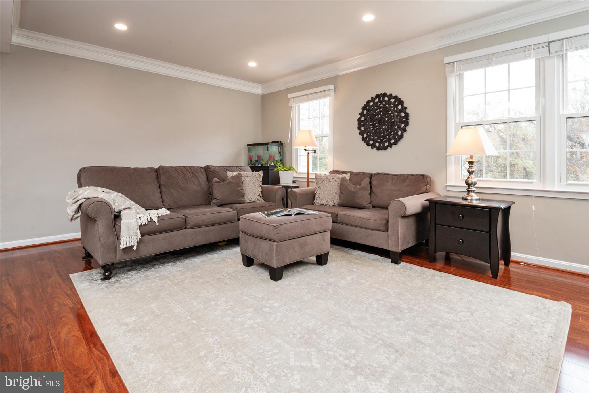 CROFTON SQUARE - Residential