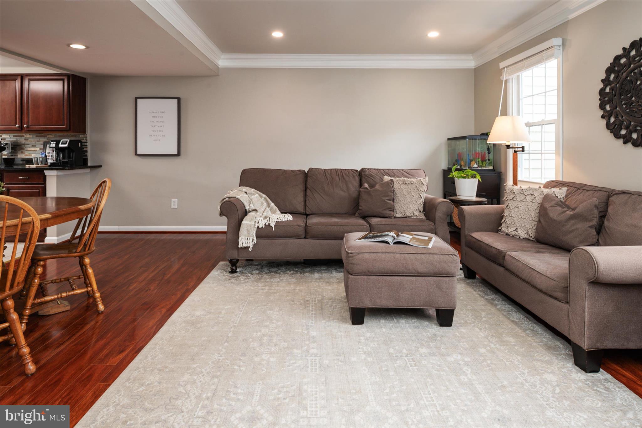 CROFTON SQUARE - Residential