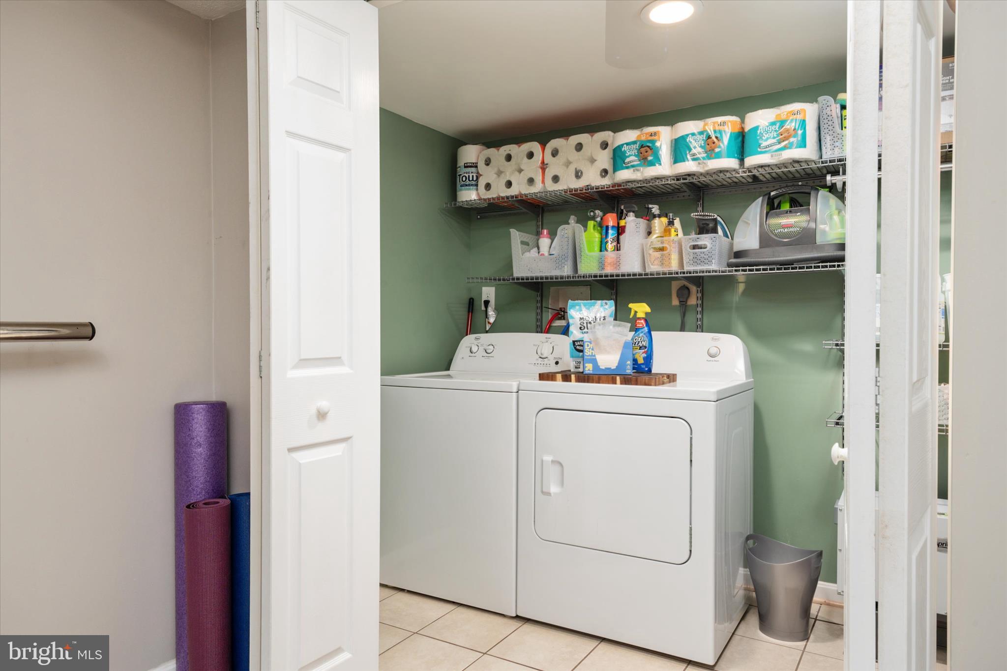 CROFTON SQUARE - Residential