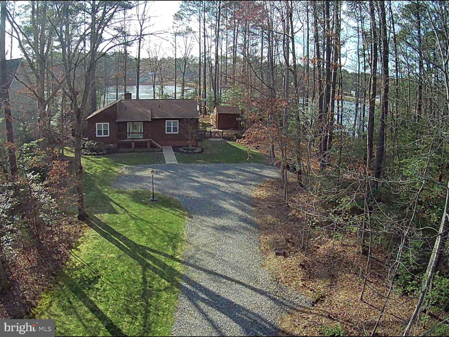 LAKE CAROLINE - Residential