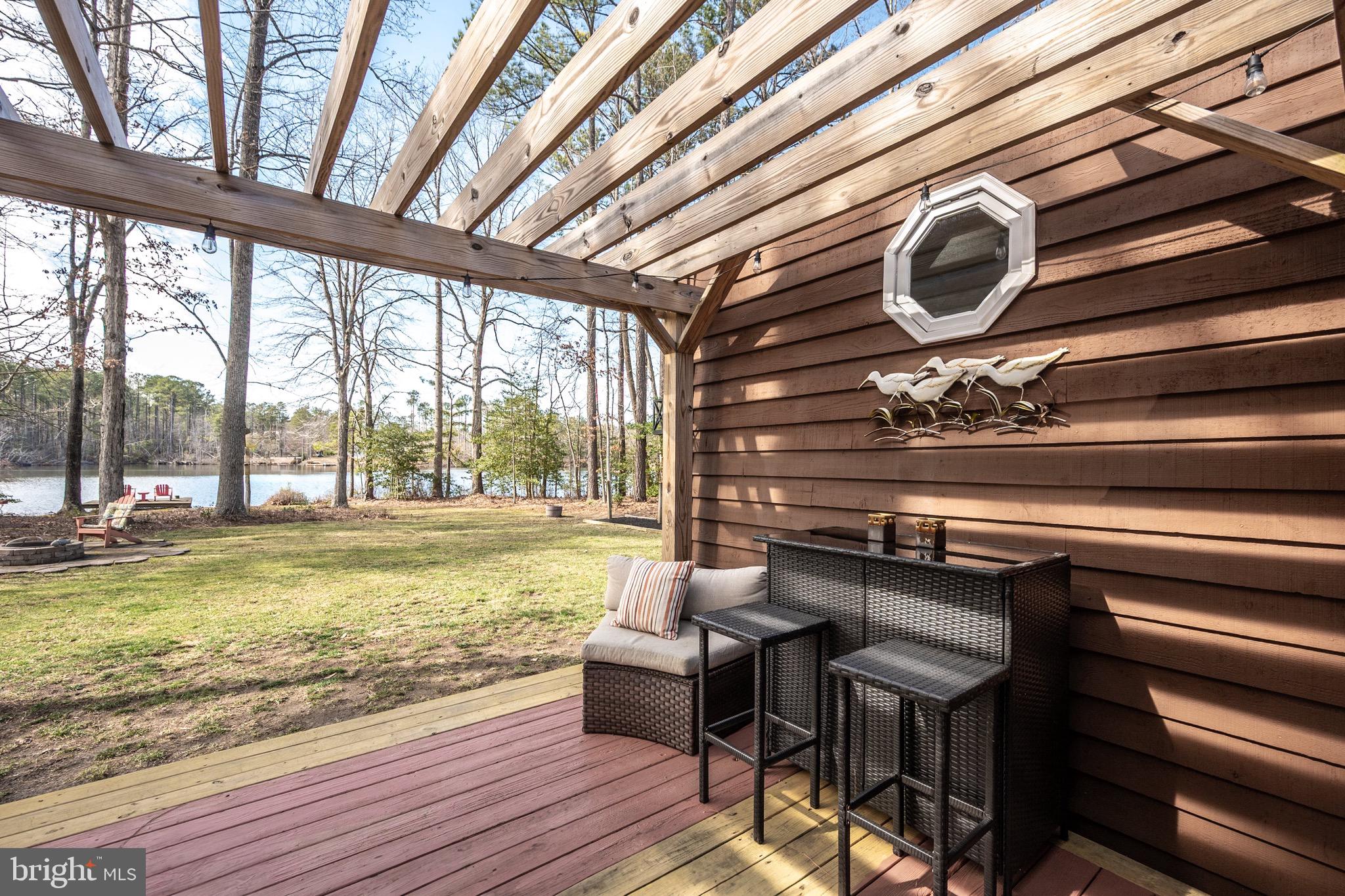 LAKE CAROLINE - Residential