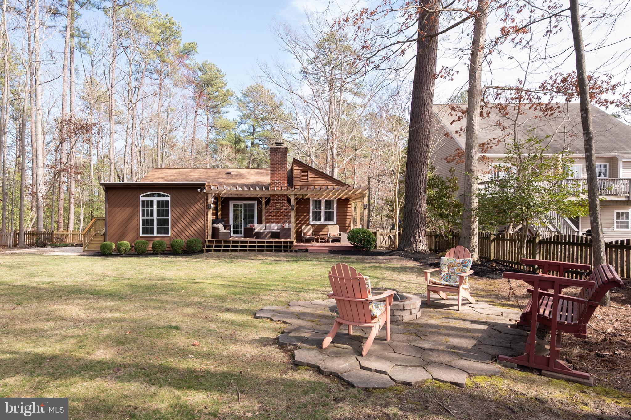 LAKE CAROLINE - Residential