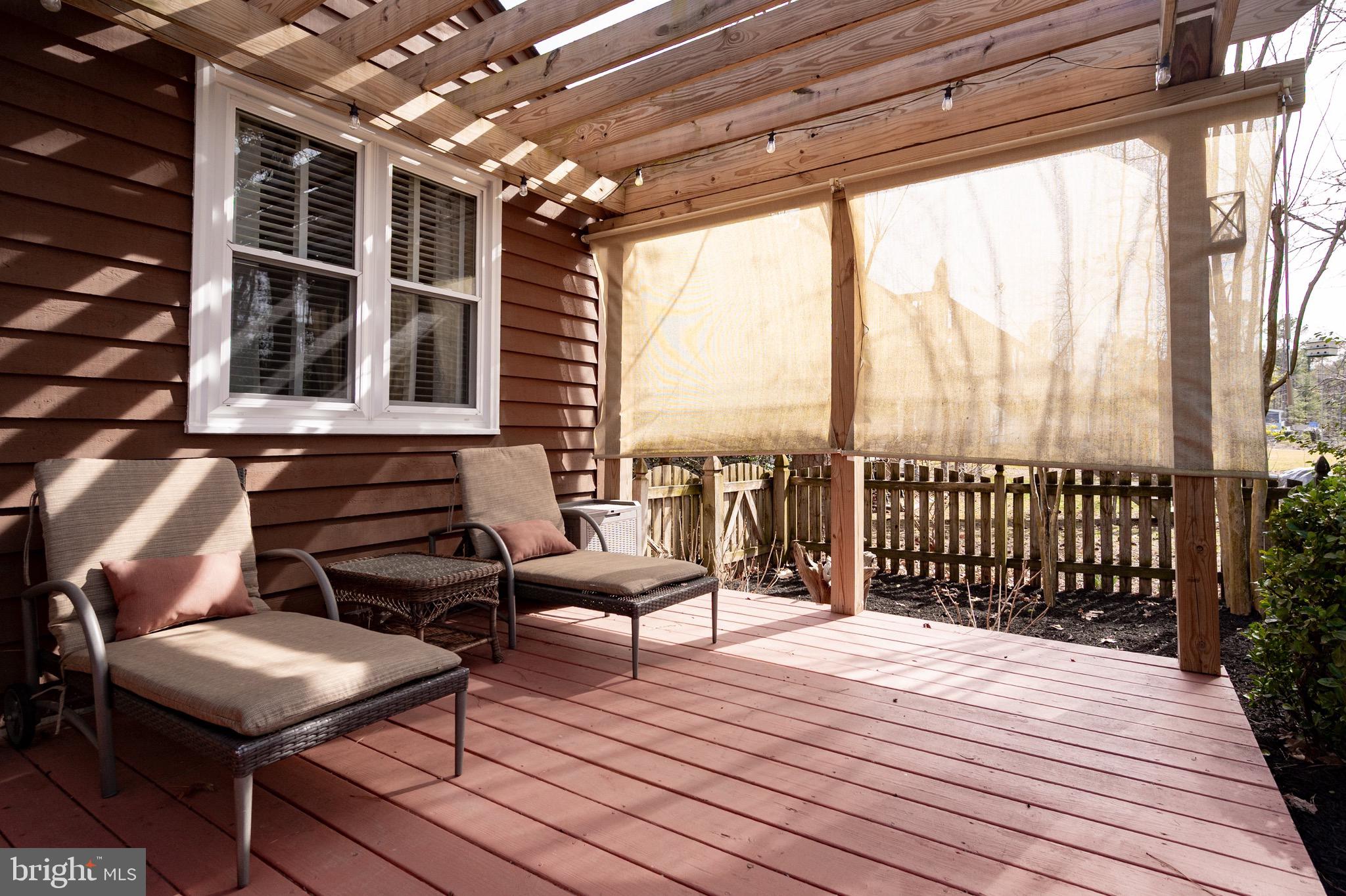 LAKE CAROLINE - Residential