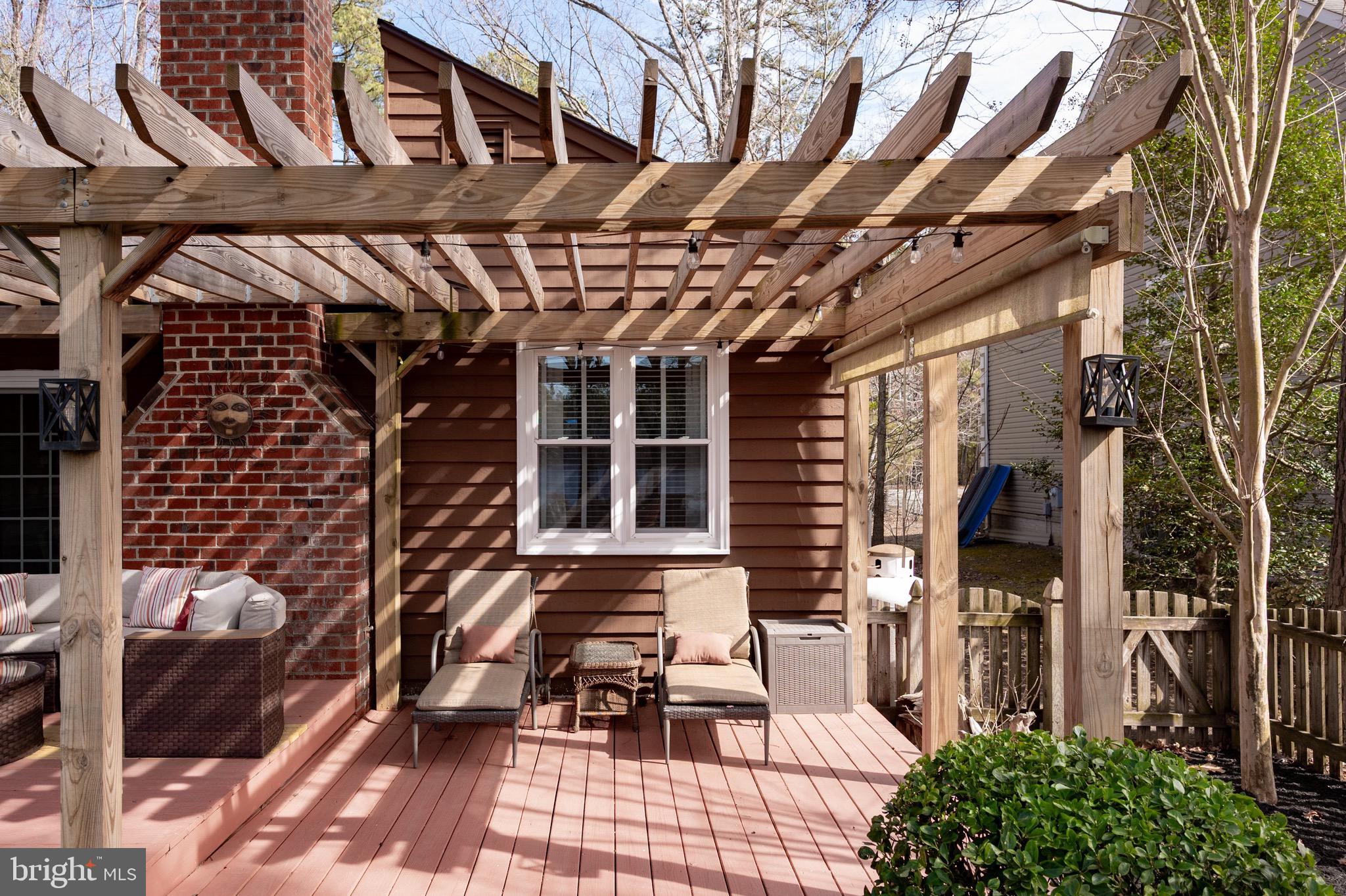 LAKE CAROLINE - Residential