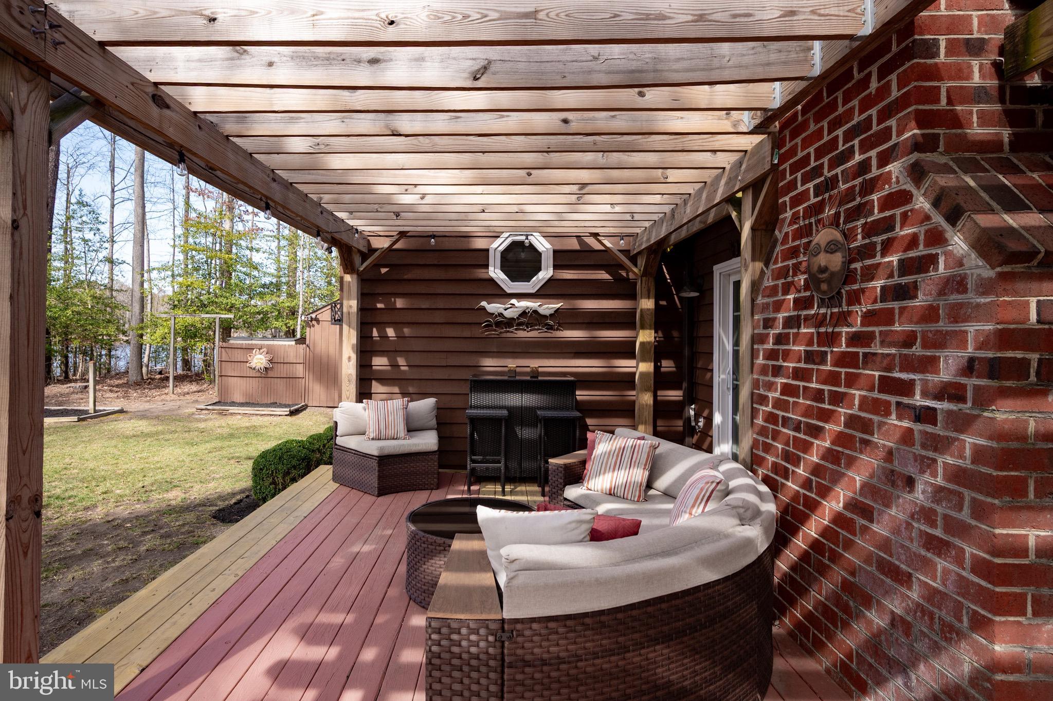 LAKE CAROLINE - Residential