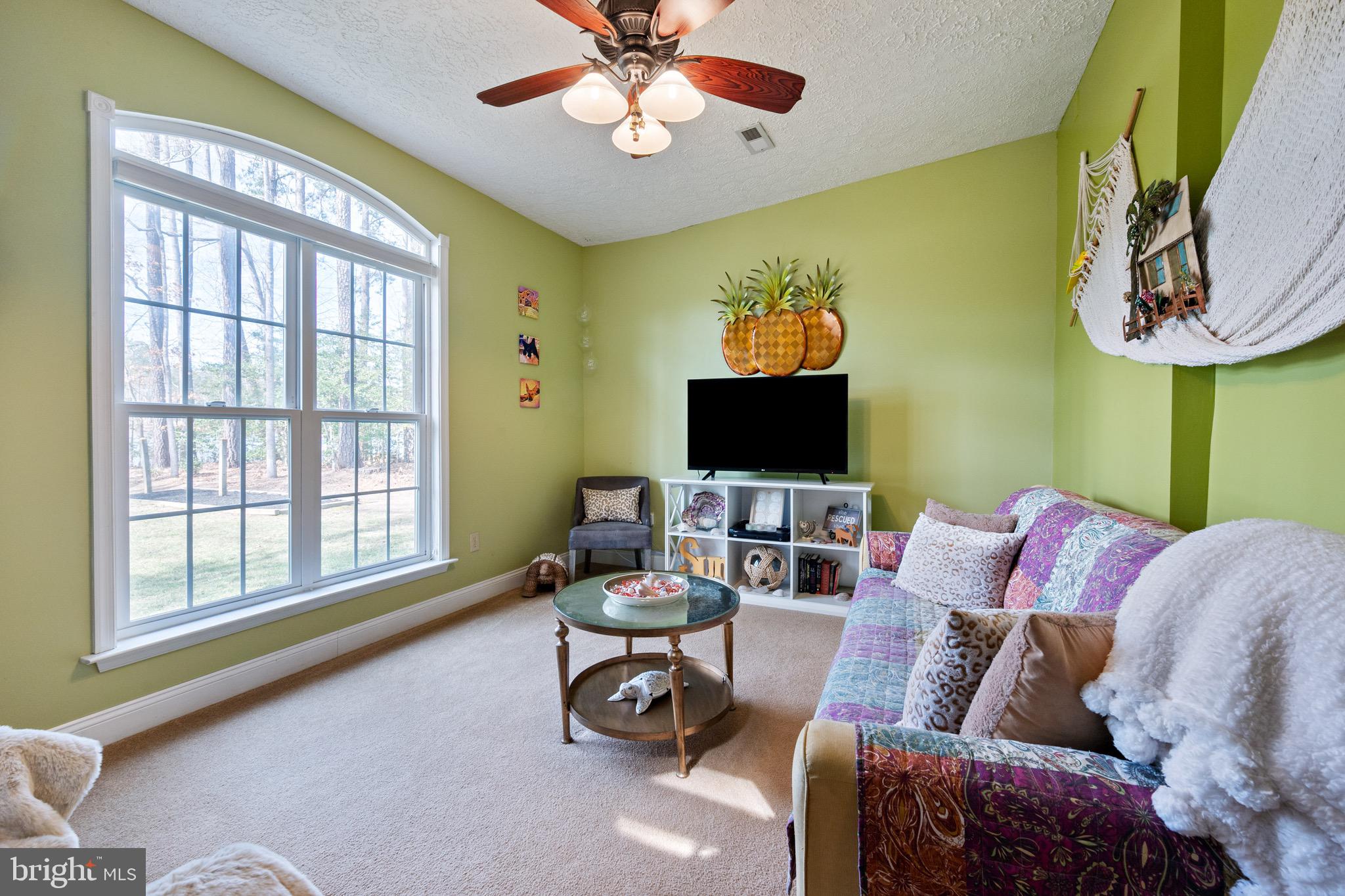 LAKE CAROLINE - Residential