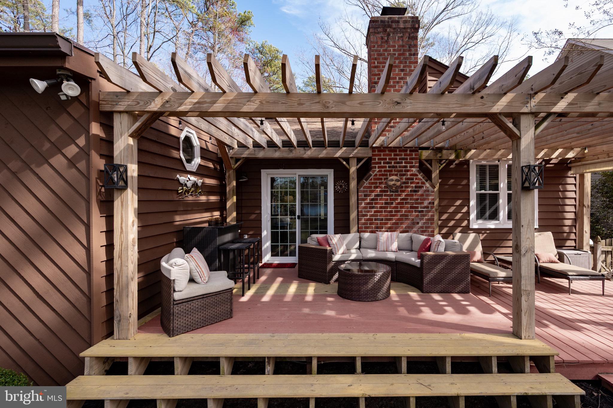 LAKE CAROLINE - Residential