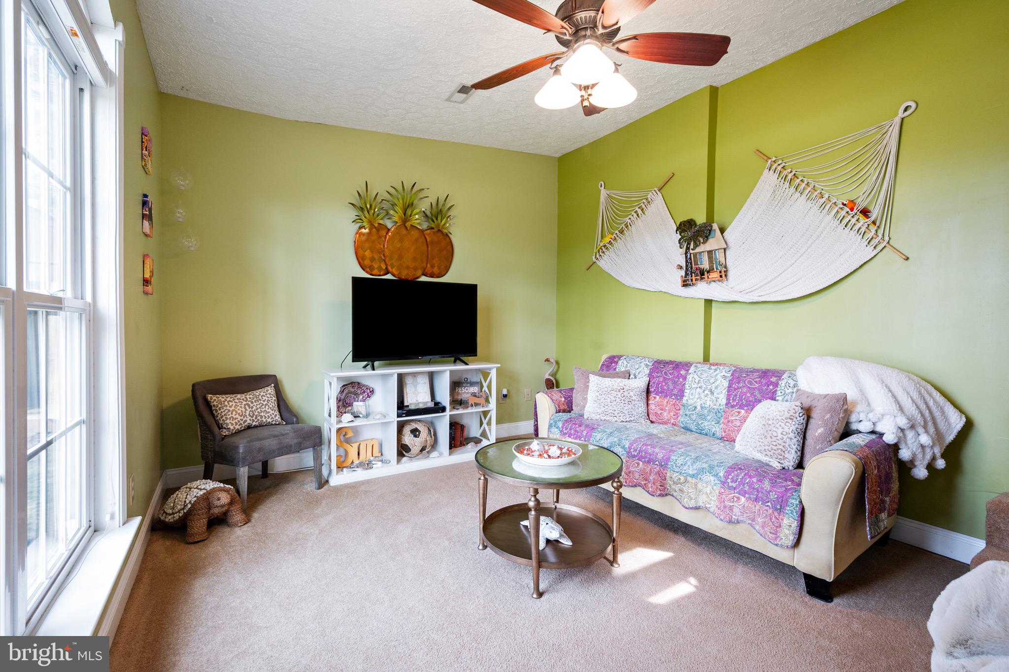 LAKE CAROLINE - Residential