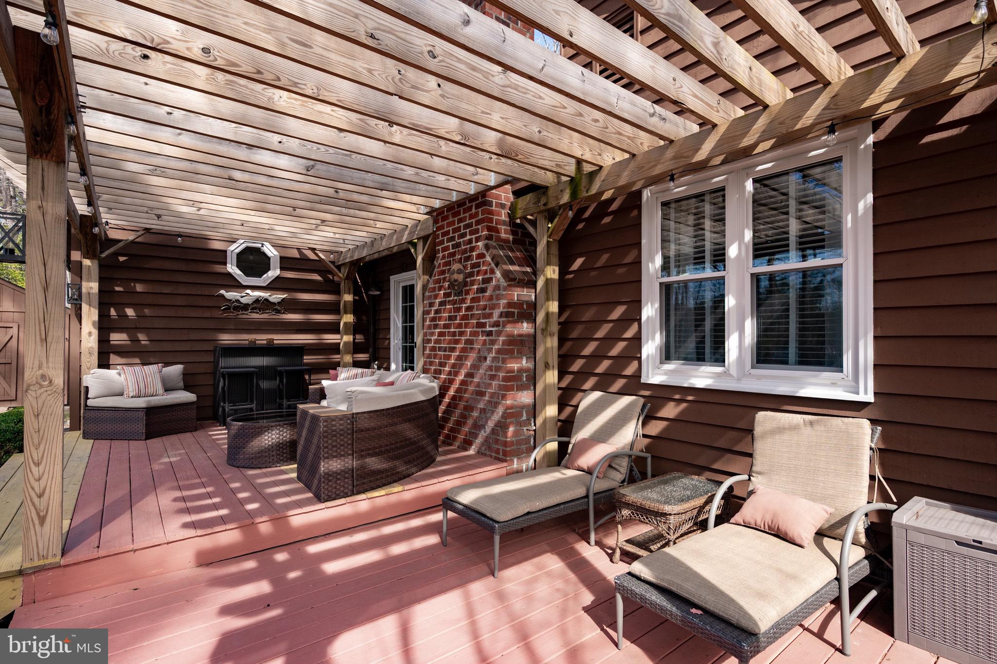 LAKE CAROLINE - Residential