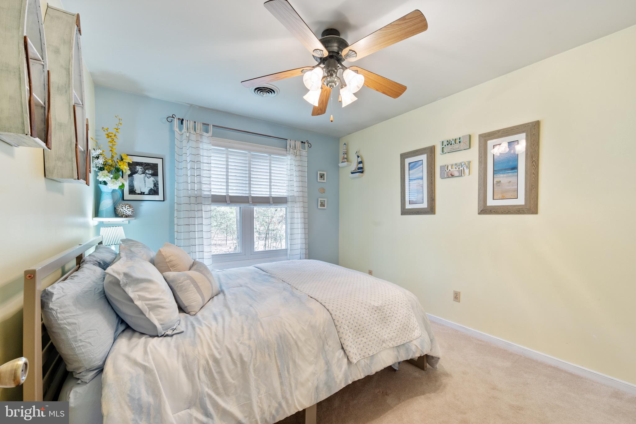 LAKE CAROLINE - Residential