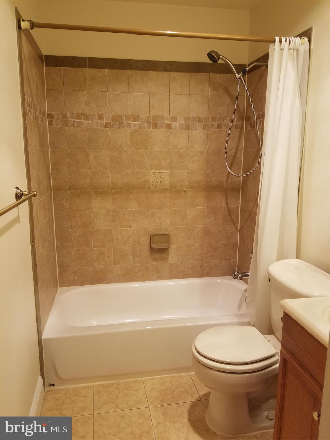 DALE CITY - Residential Lease