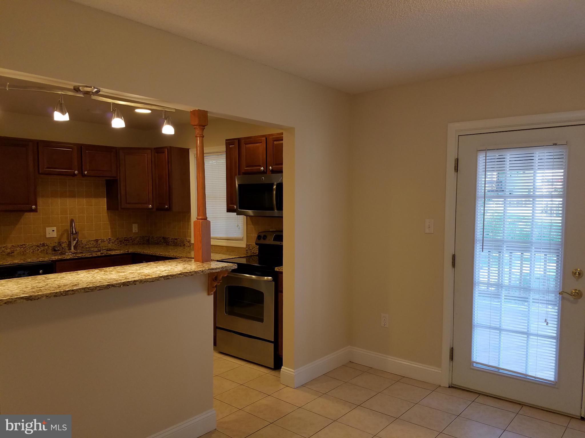 DALE CITY - Residential Lease