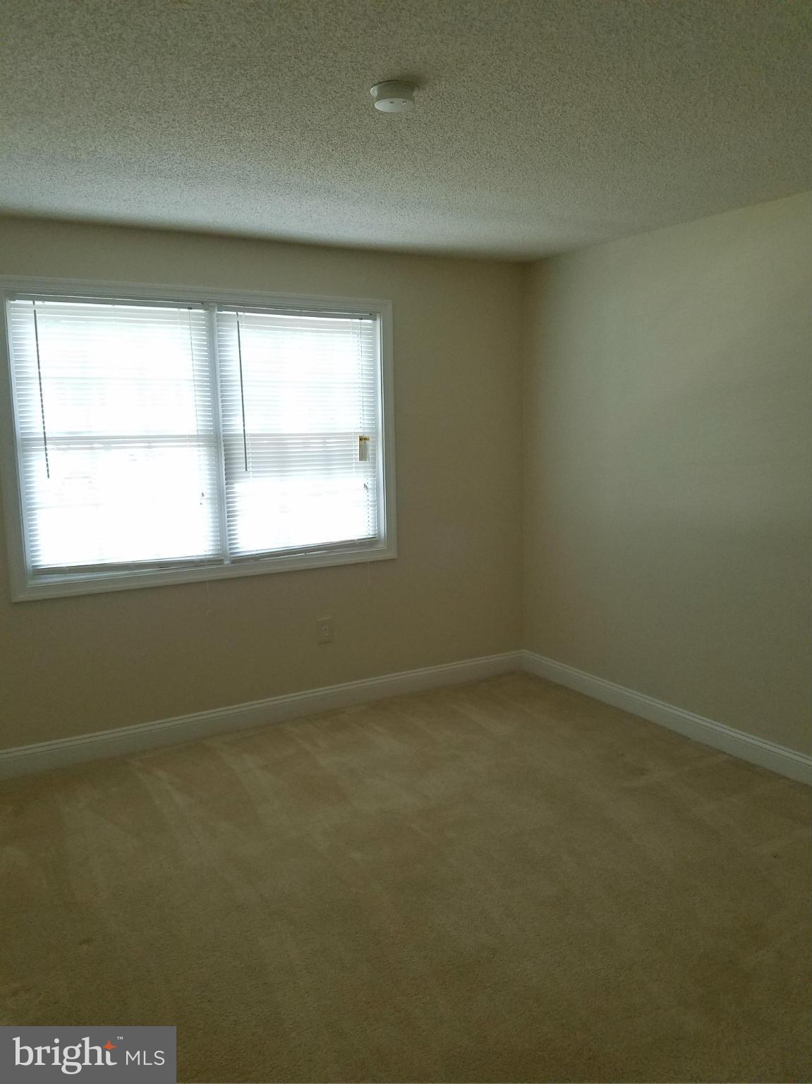 DALE CITY - Residential Lease