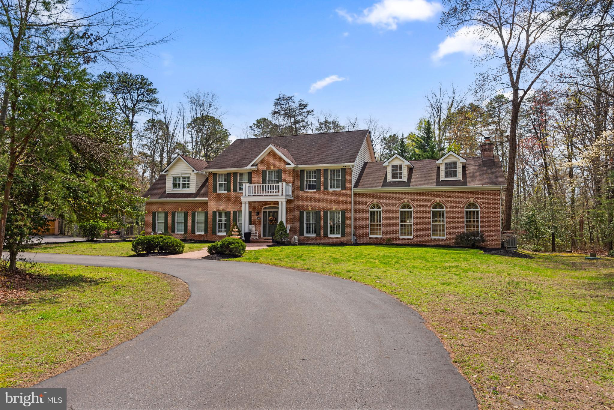 301 STURTONS LANE
