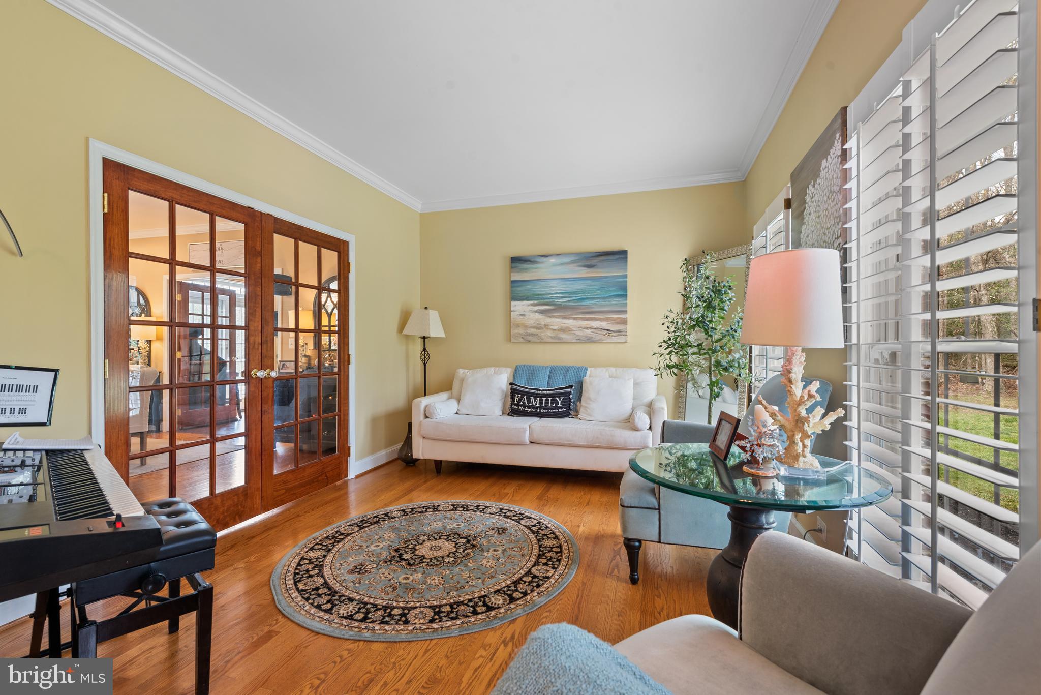 LAKE SHORE - Residential