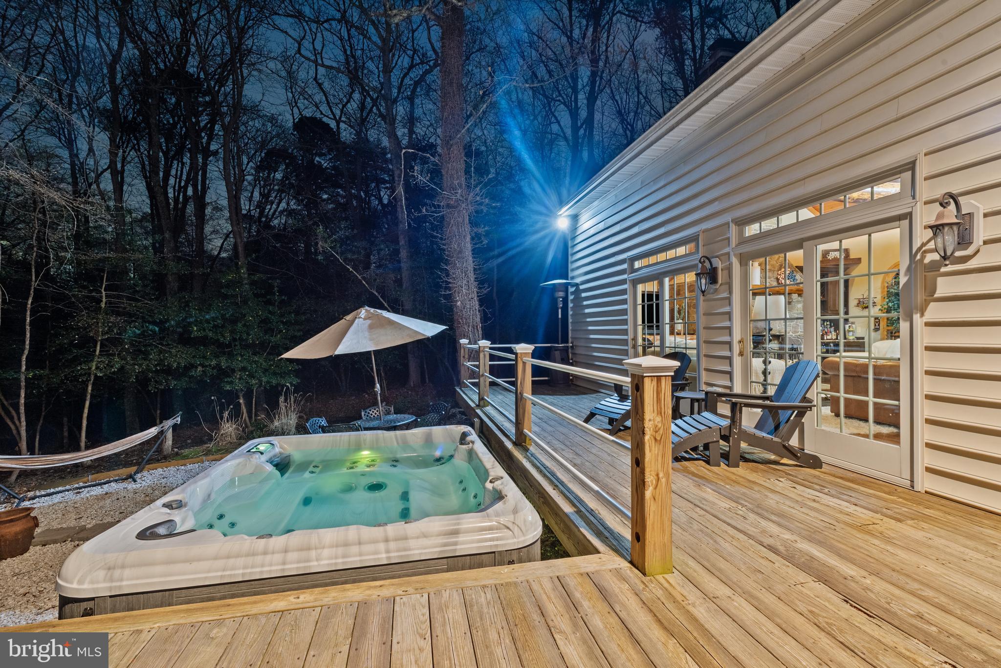 LAKE SHORE - Residential