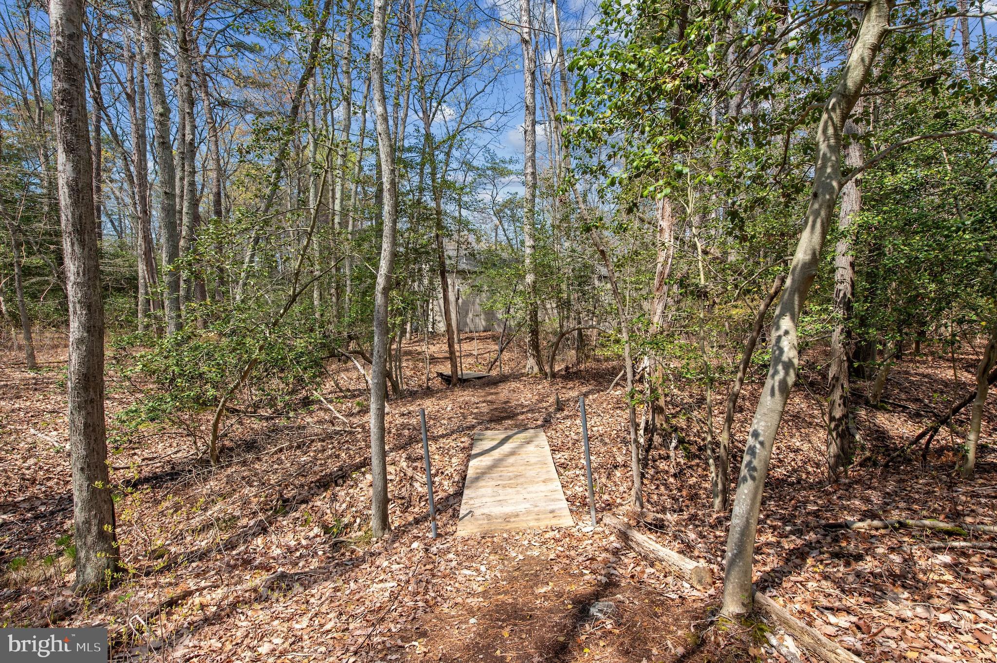 LAKE SHORE - Residential