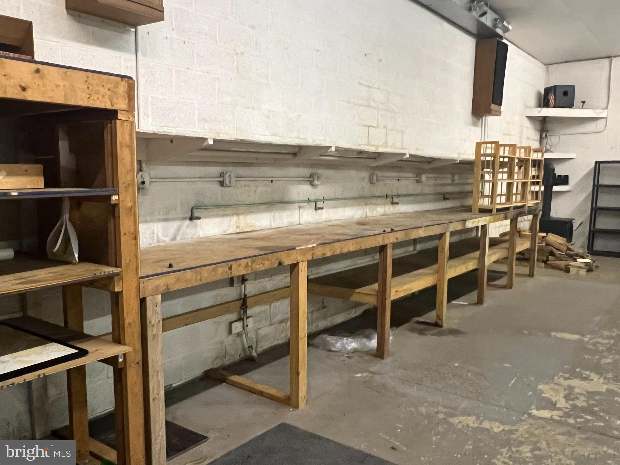 LAKE SHORE - Residential