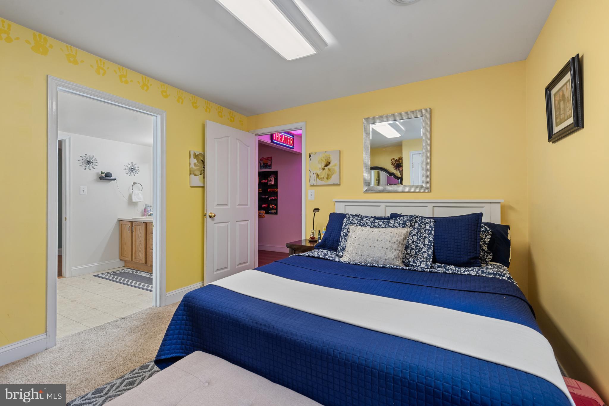 LAKE SHORE - Residential