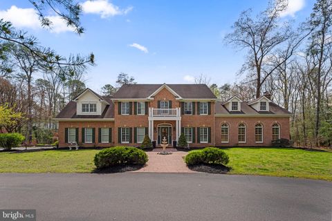 301 STURTONS LANE PASADENA MD 21122