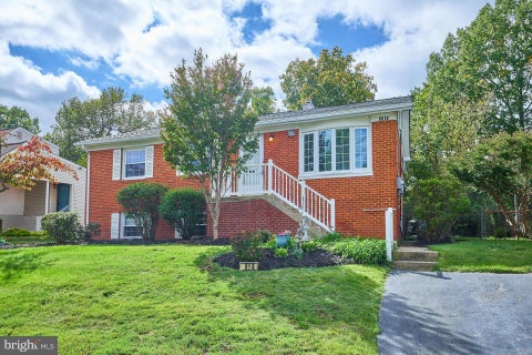 Photo of 8018 Urbanna Road, MANASSAS, VA 20109 (MLS # VAPW2132562)