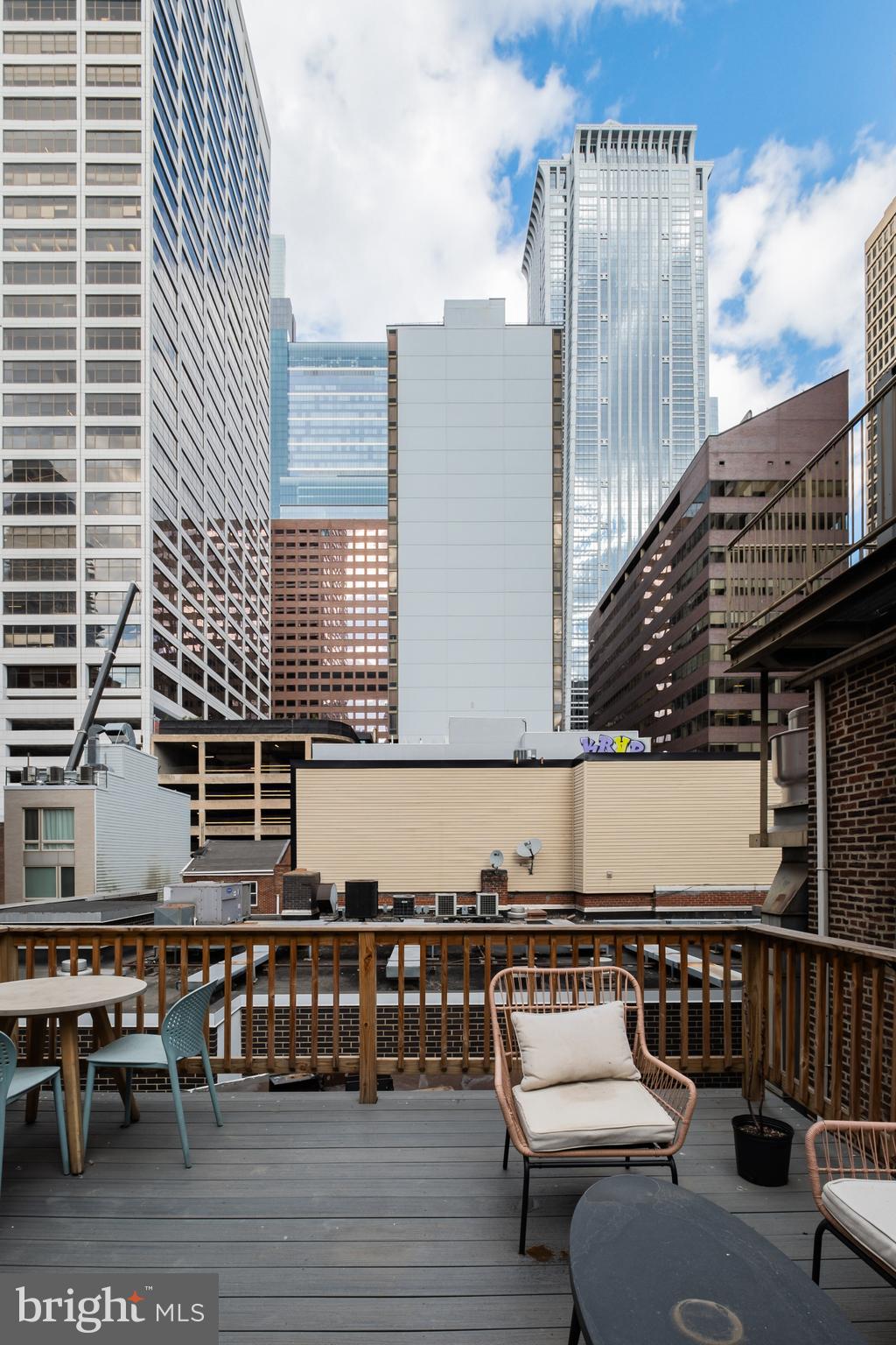 RITTENHOUSE SQUARE - Residential Lease