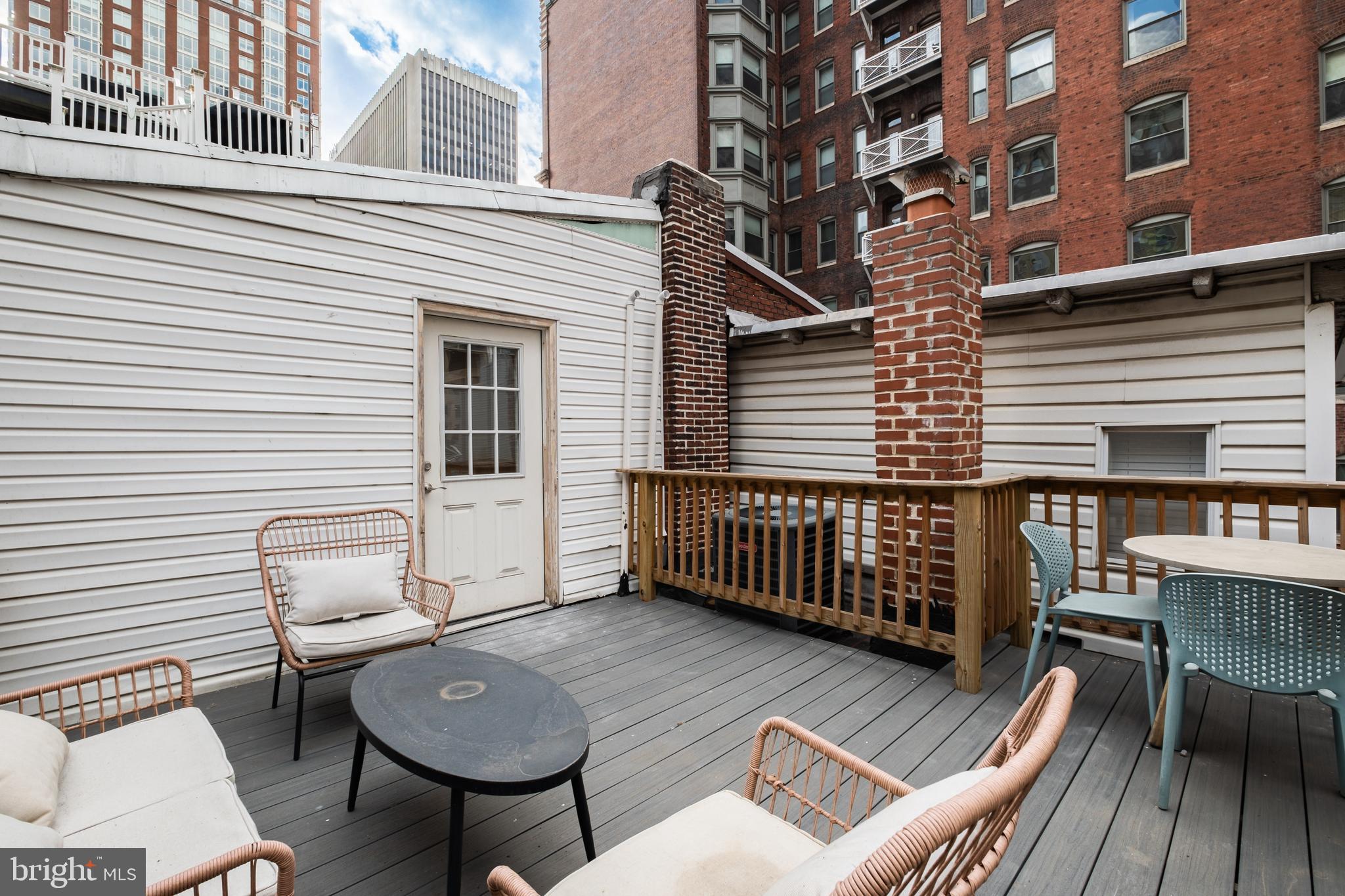 RITTENHOUSE SQUARE - Residential Lease